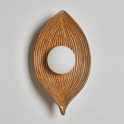Contemporary Nordic Leaf Resin Wall Lamp - Nuvé