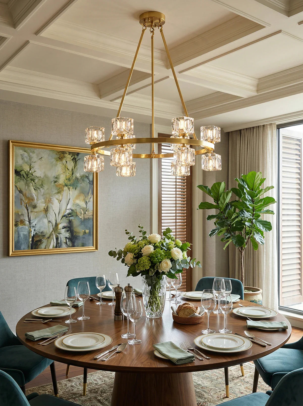 Elegant gold chandelier with crystal cube design by korewolamp, featuring multiple hanging crystal cubes and a modern lighting style.