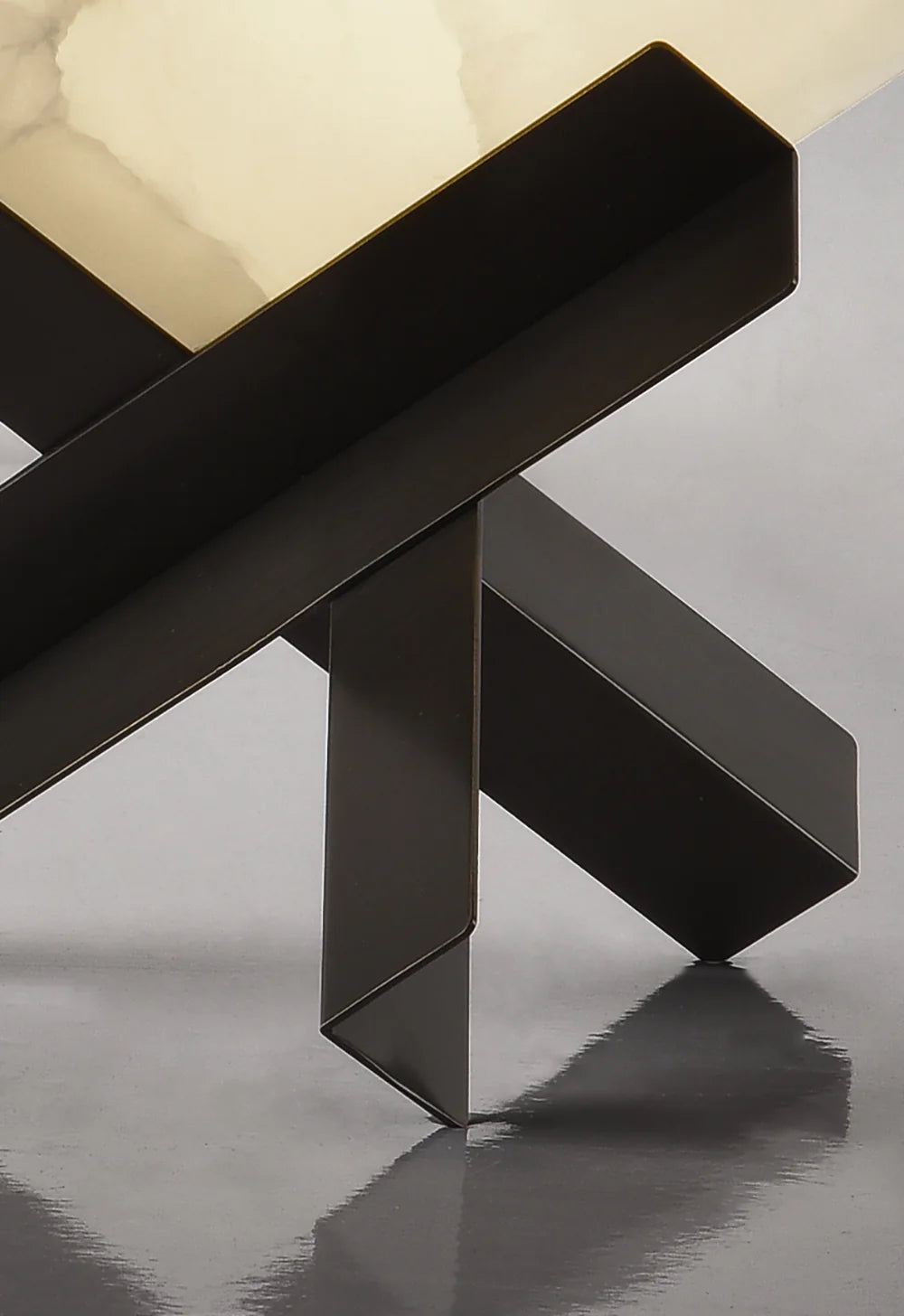 Cube Alabaster Table Lamp - Nuvé