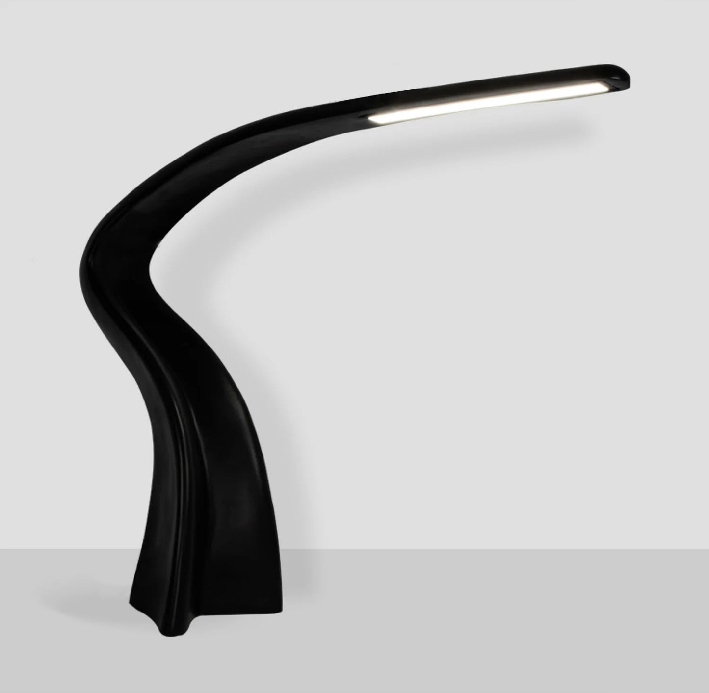 Curve Art Floor Lamp - Nuvé