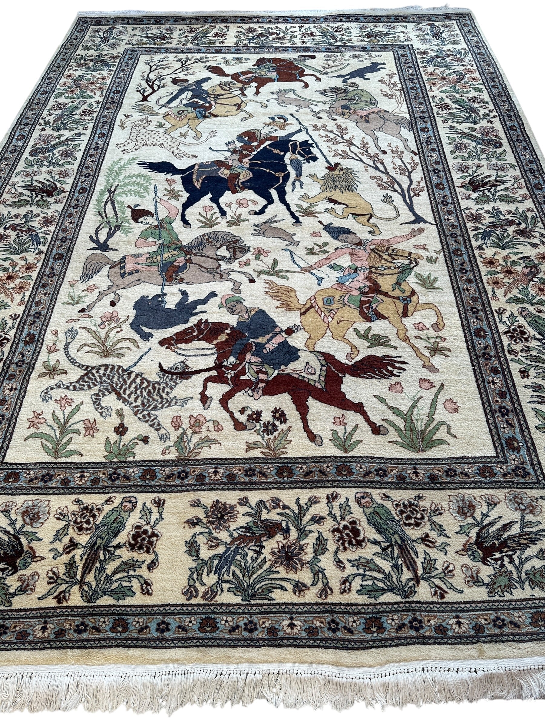 Hand-Knotted Lahore Hunting Scene Wool Rug – 8’ x 11’3” – Vintage 1950s Persian-Style Masterpiece - Nuvé