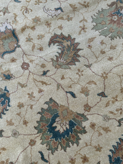 Hand-Knotted Oushak Soft Wool Rug 8 x 10 - Nuvé