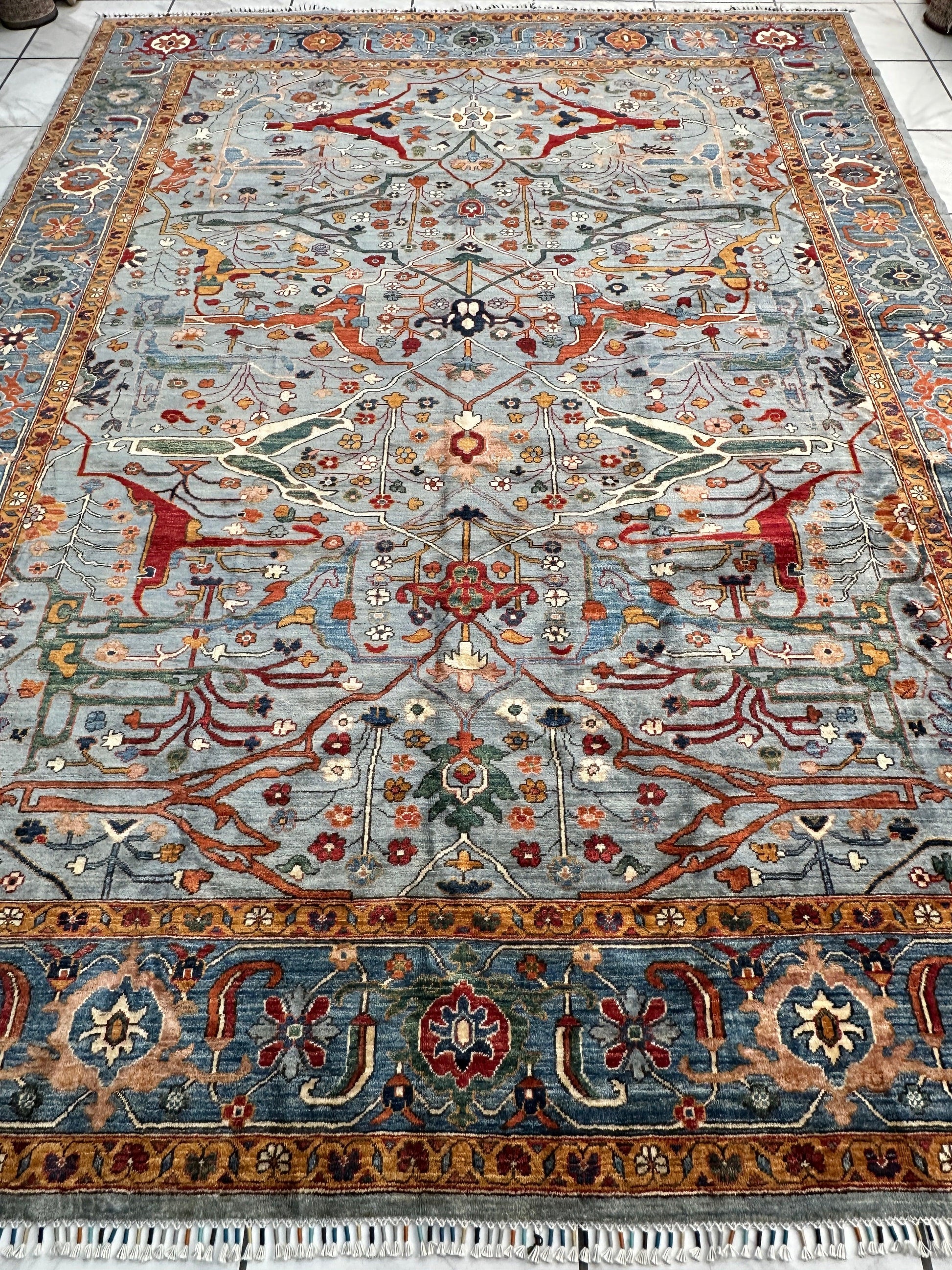 Hand-Knotted Trasitional Serapi Ghazni Wool Rug – 9’1” x 12’ – Intricate Floral Design - Nuvé