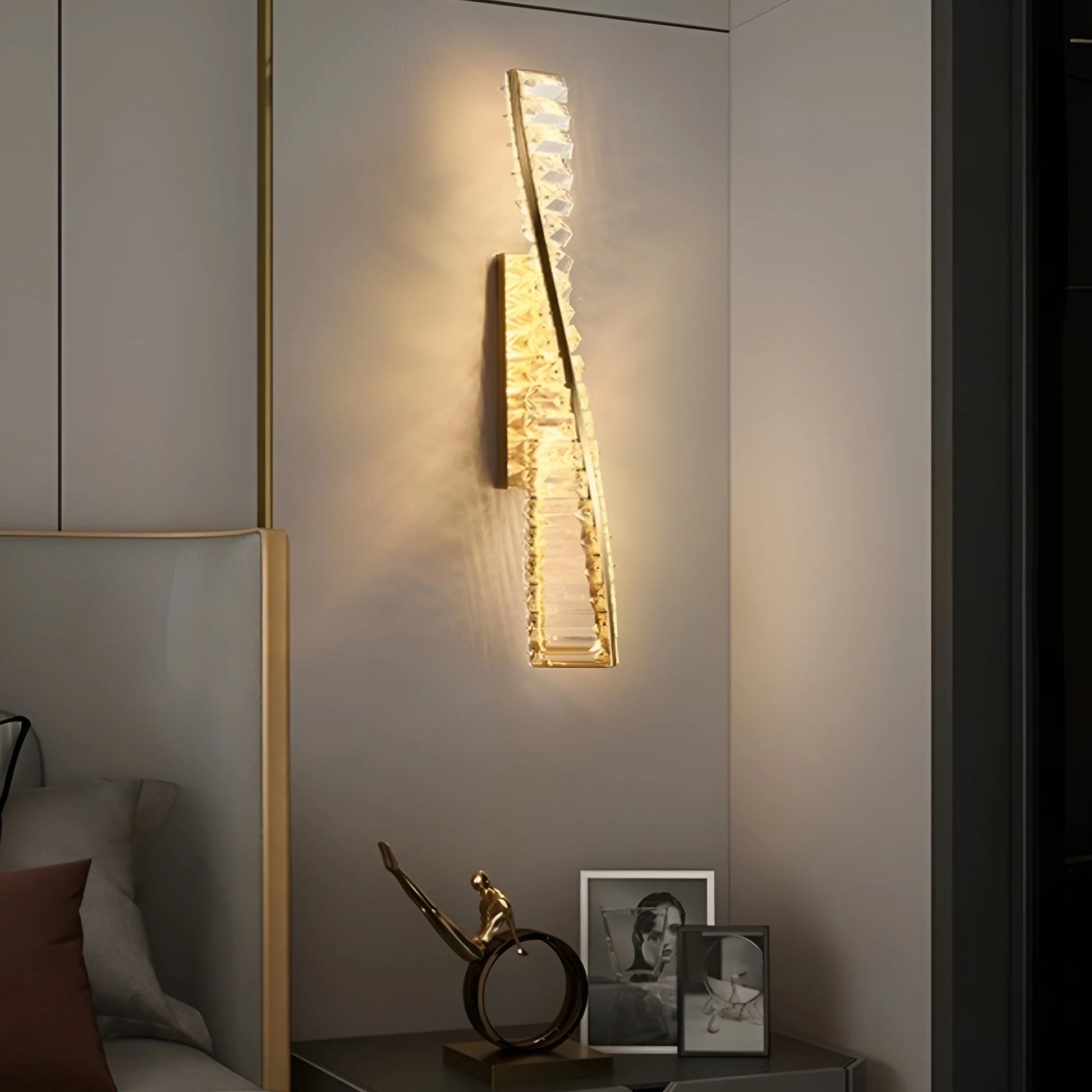 Dna Double Helix Crystal Wall Light - Nuvé