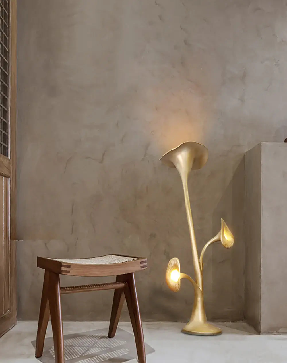 Decorative Petunia Floor Lamp - Nuvé