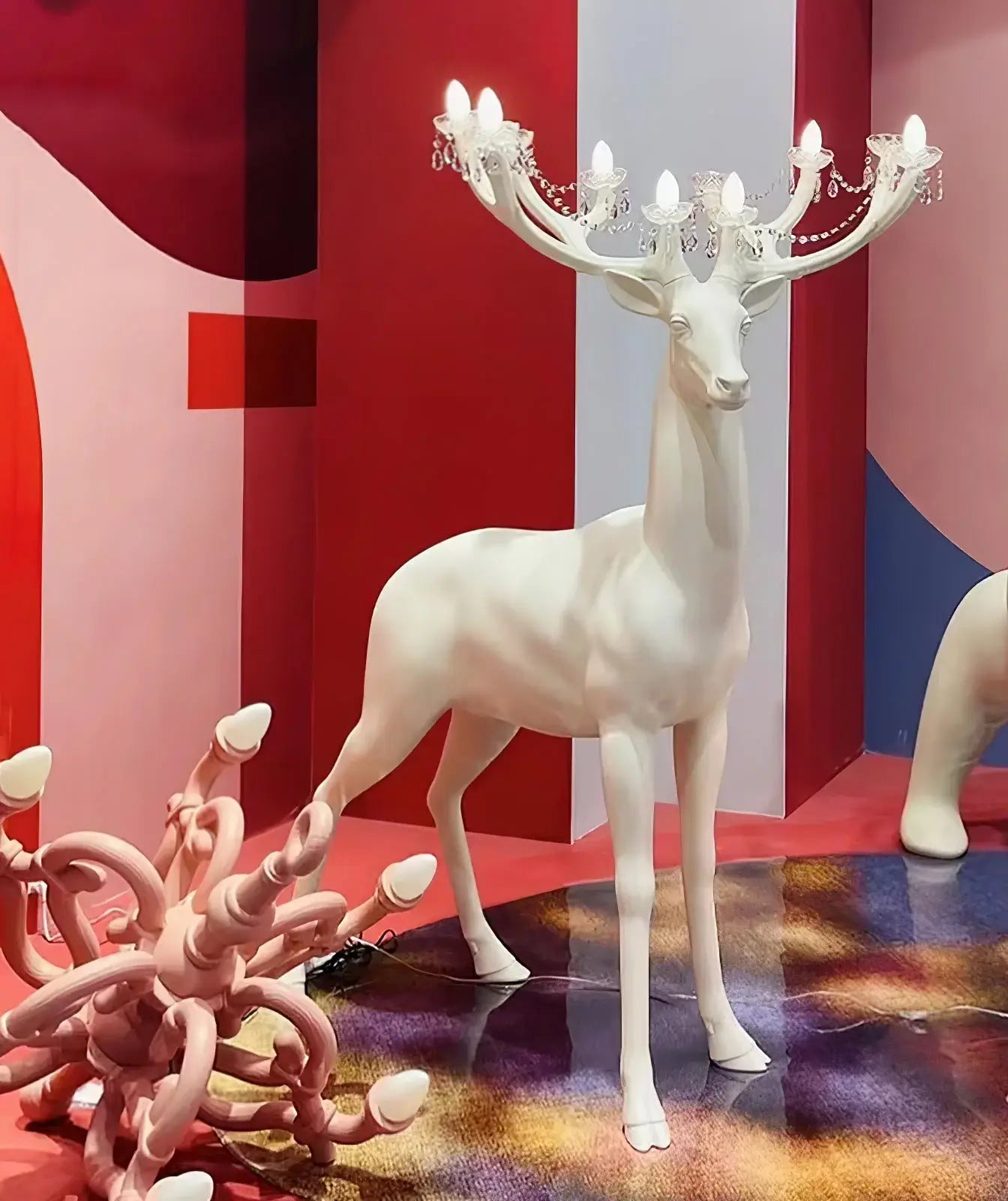 Deer Sculpture Floor Lamp - Nuvé