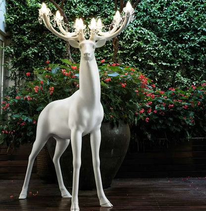Deer Sculpture Floor Lamp - Nuvé