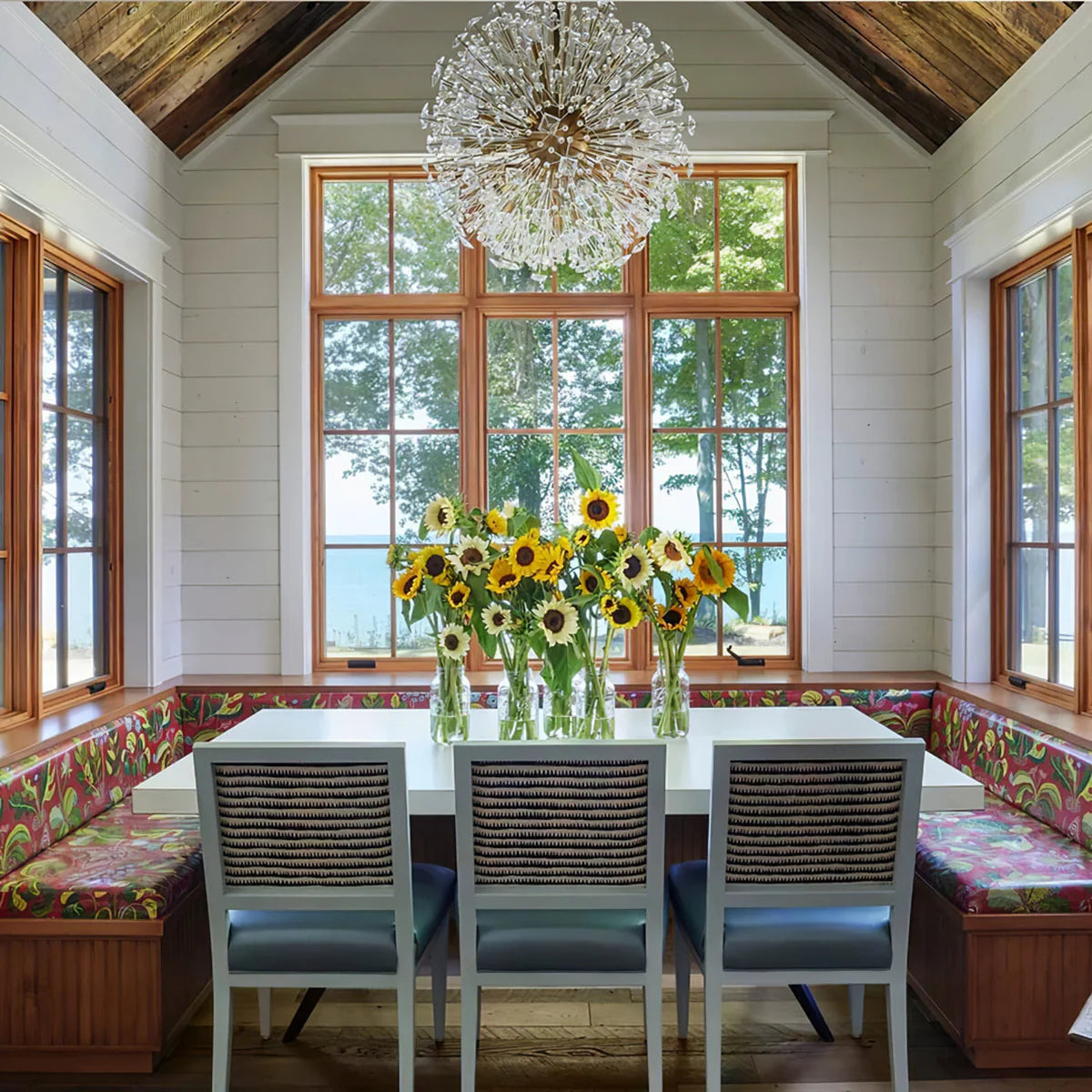 Dickinson Glass Chandelier - Nuvé