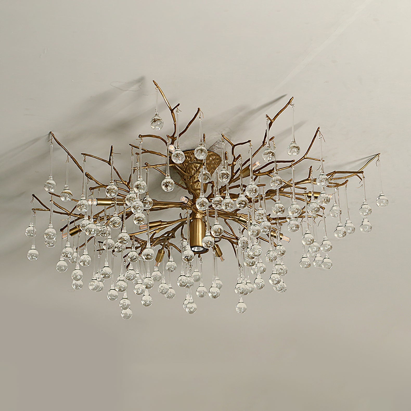 Divino Ceiling Lamp - Nuvé