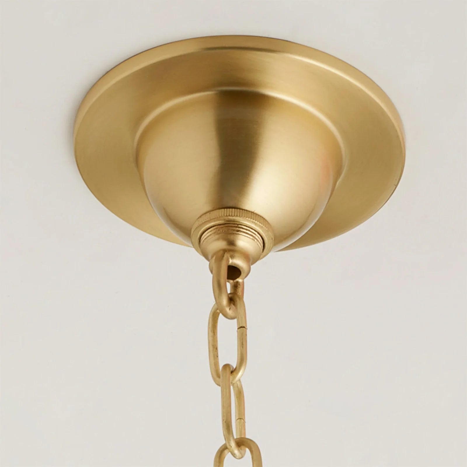Dunkirk Chandelier - Nuvé