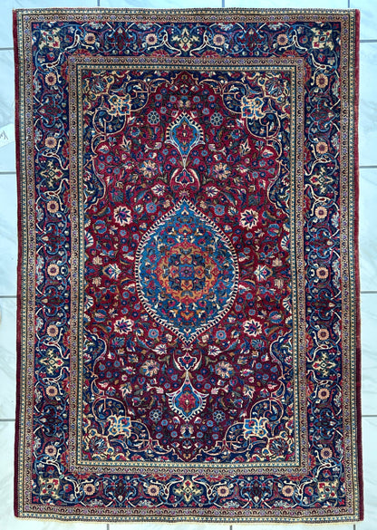 Antique Persian Kashan Debir Rug – 4’3” x 6’4” – Circa 1920s – Hand-Knotted Fine Wool - Nuvé