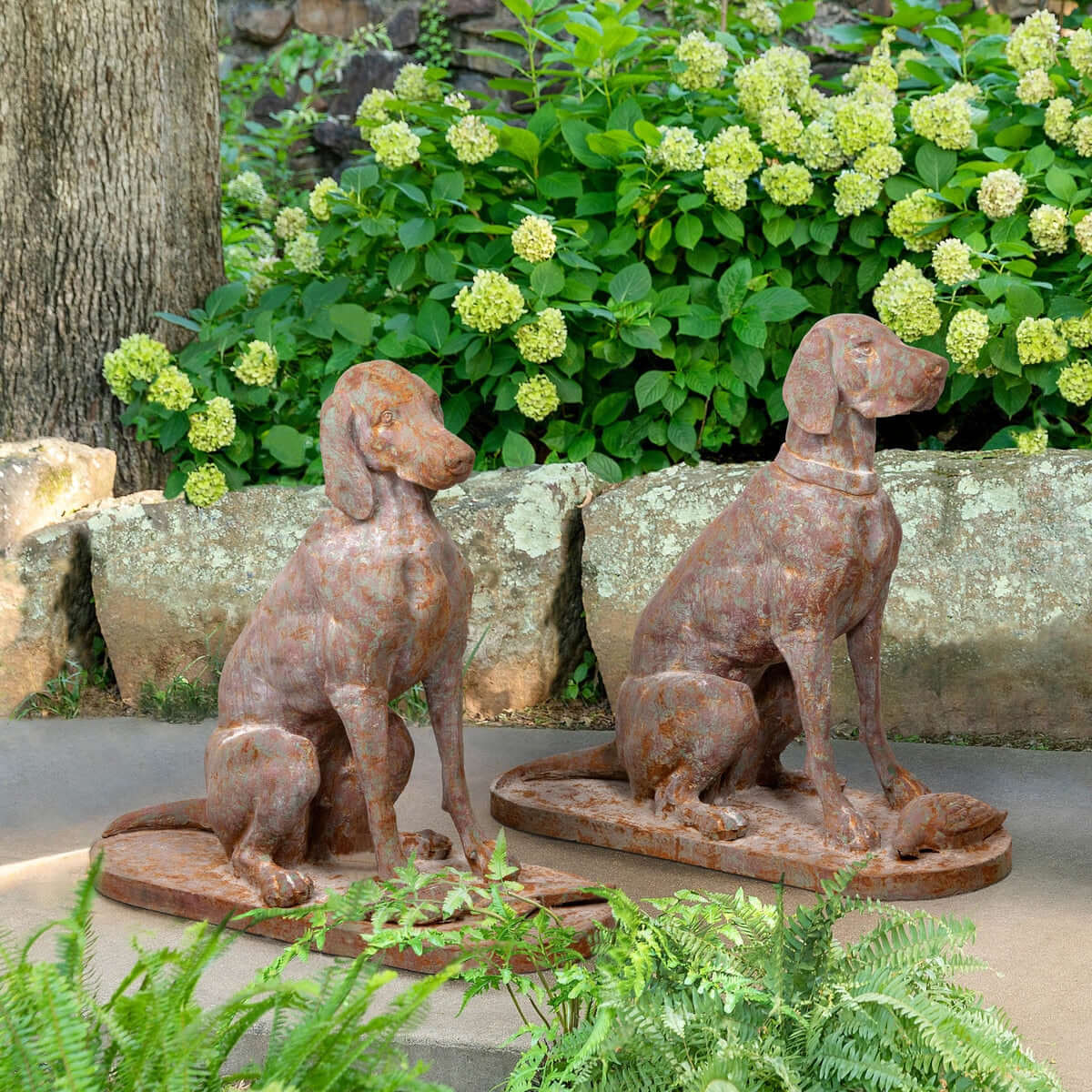 Rustic Cast Iron Hunting Dog Sculptures (Set of 2) - Nuvé
