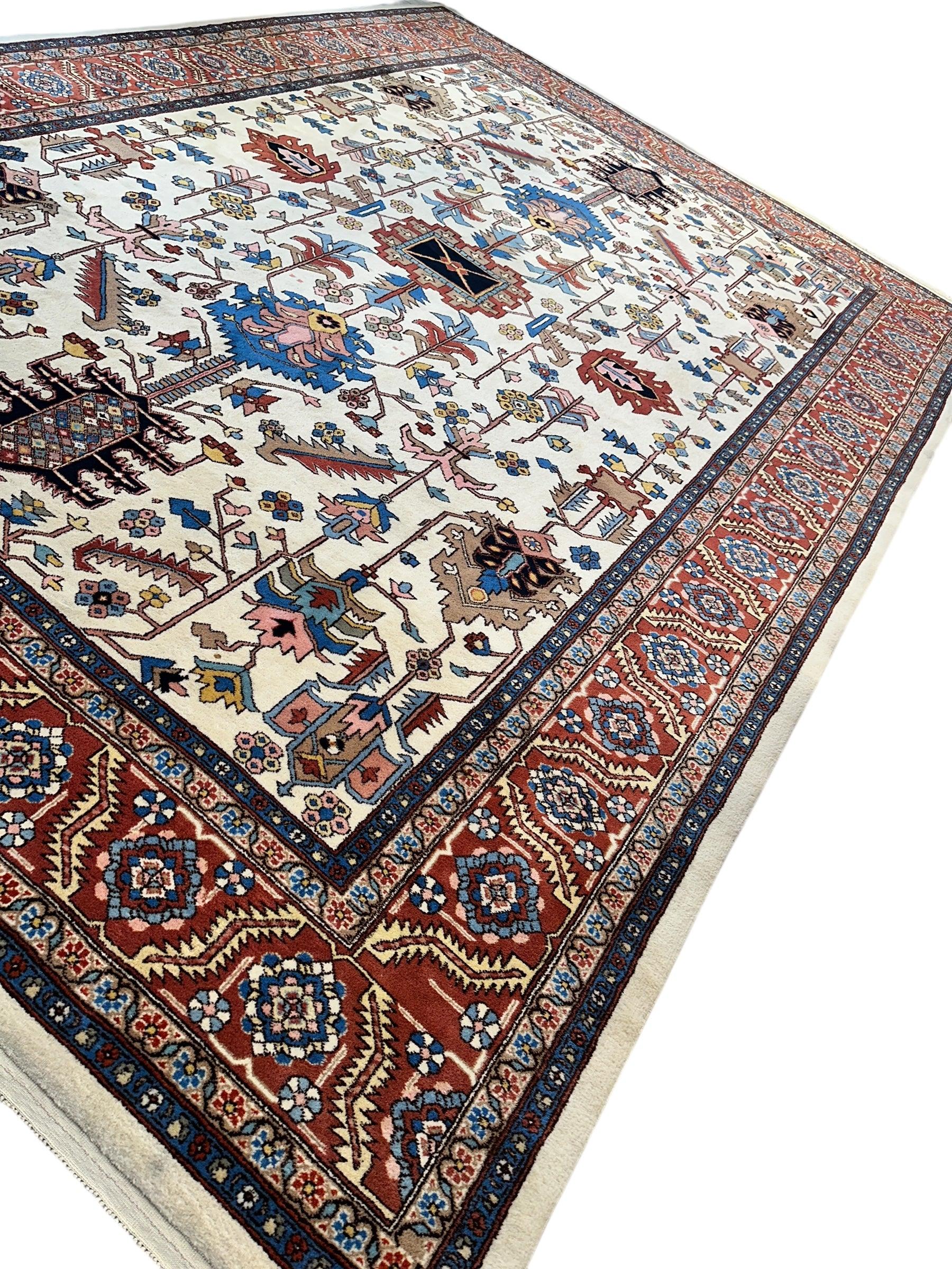 Hand-Knotted Vintage Afghani Serapi Wool Rug – 10'10" x 15'10" – Elegant Traditional Area Rug - Nuvé