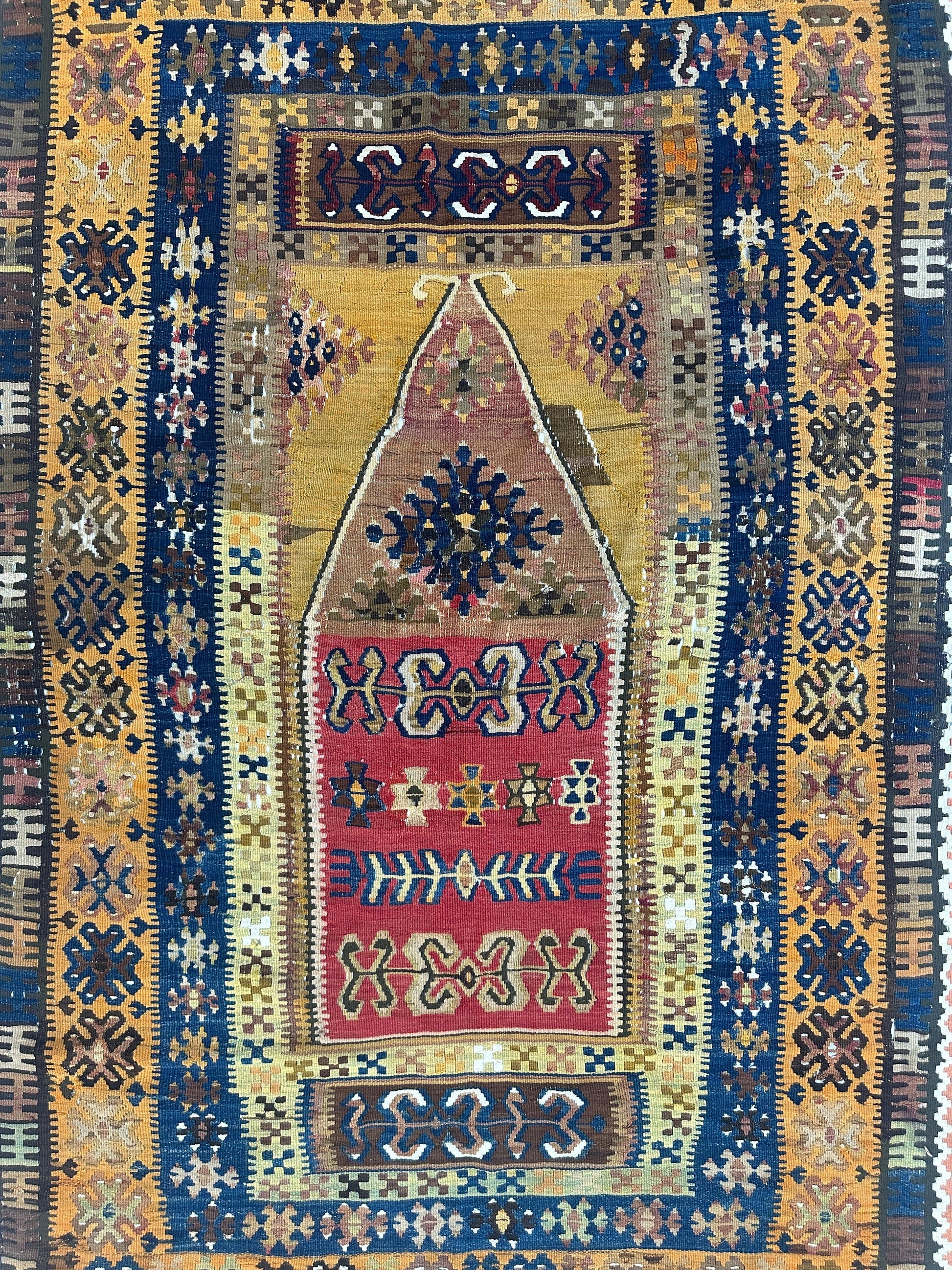 Antique Anatolian Wool Prayer Rug 4’ x 6’6” - Nuvé