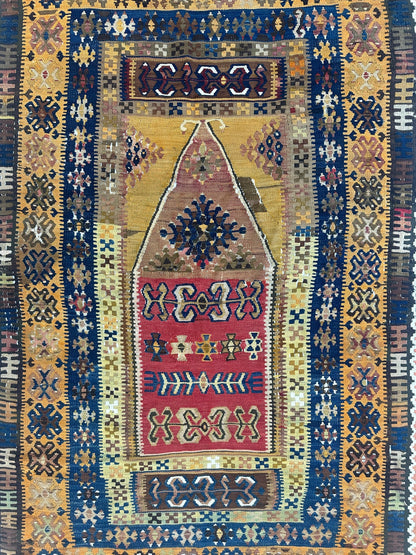 Antique Anatolian Wool Prayer Rug 4’ x 6’6” - Nuvé