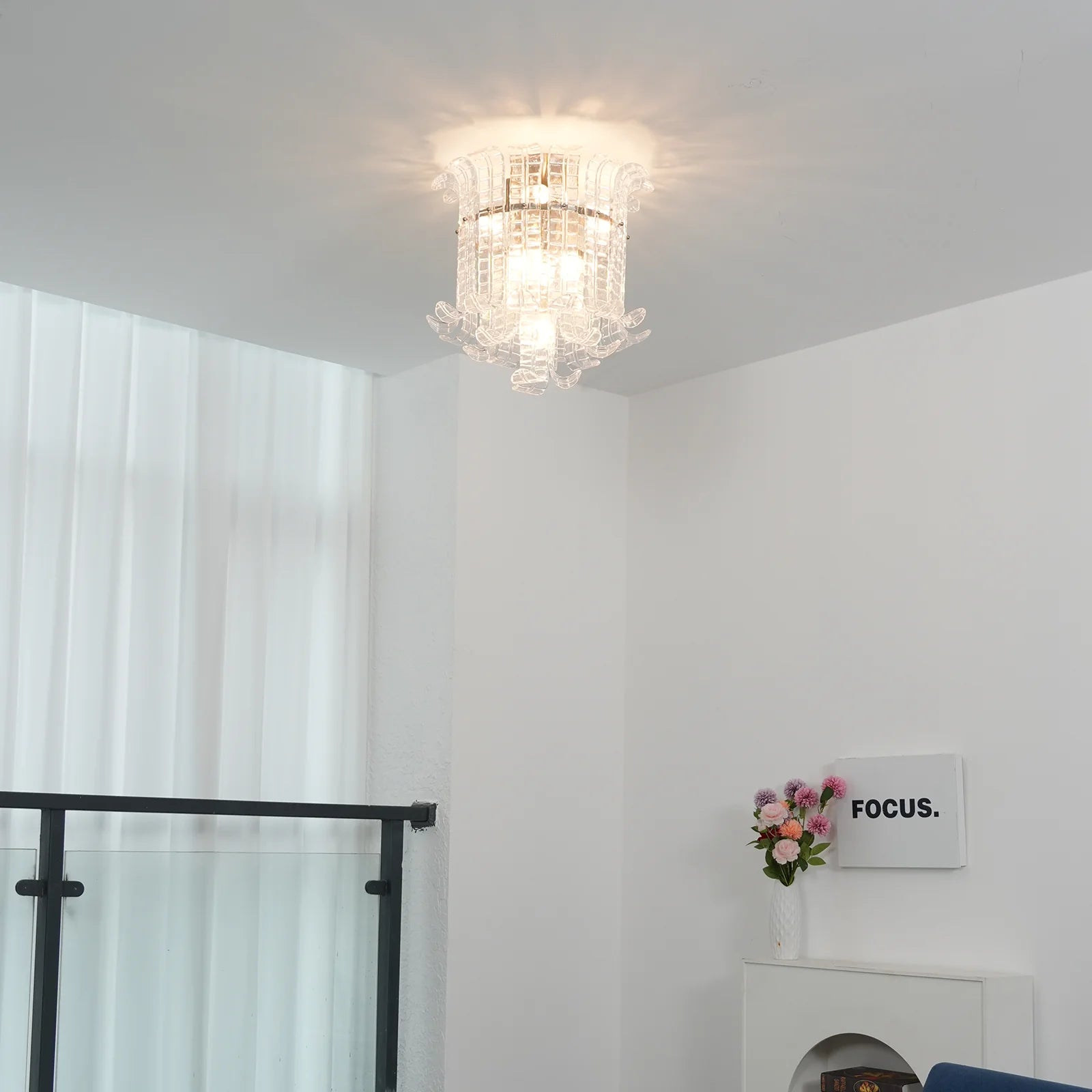 Elegant Murano Leaf Shaped Ceiling Lamp - Nuvé