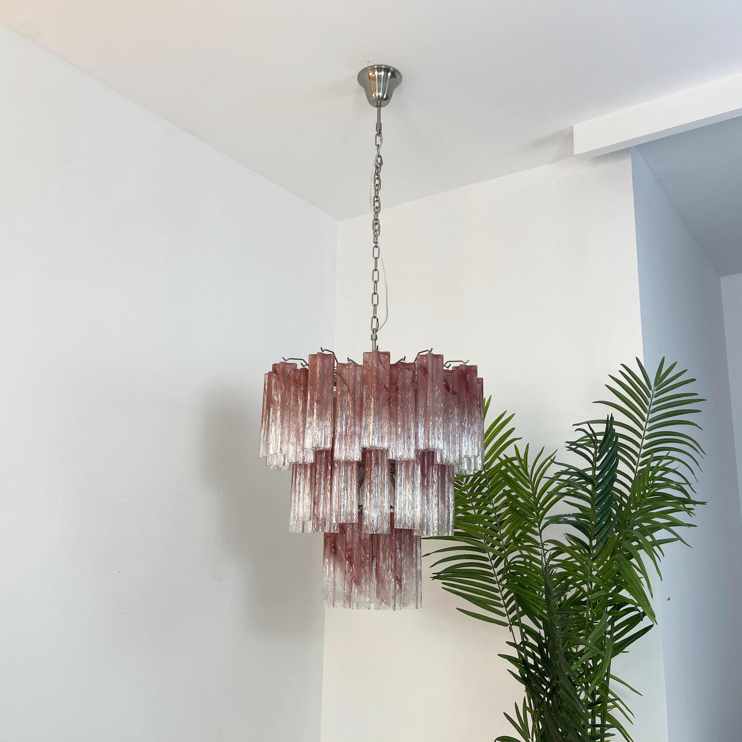 Elegant Murano Pink Rose Chandelier - Nuvé