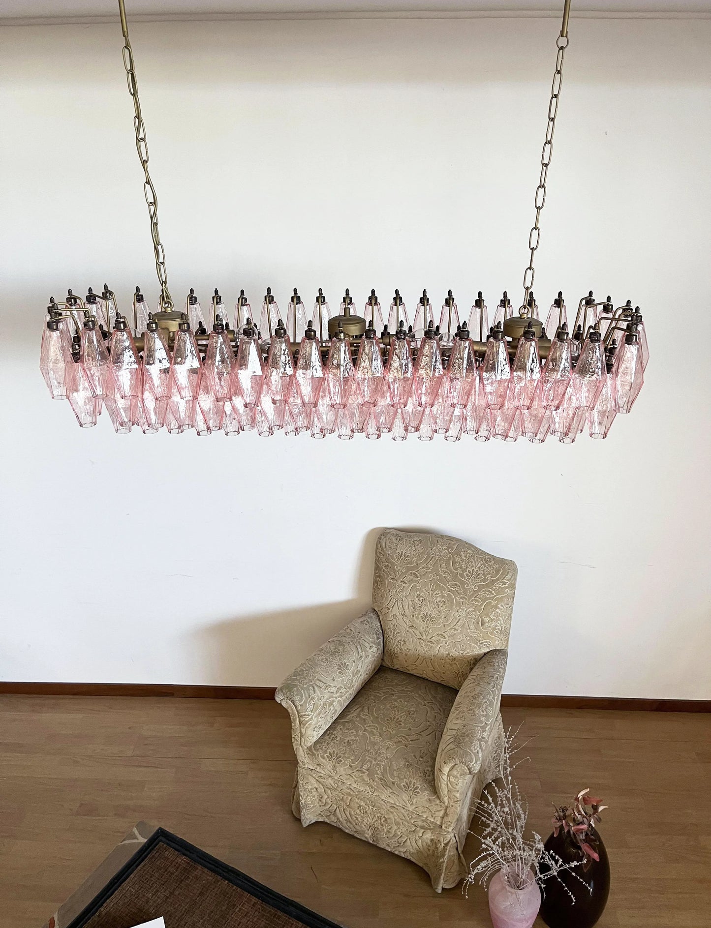 Elegant Pink Murano Poliedri Chandelier - Nuvé