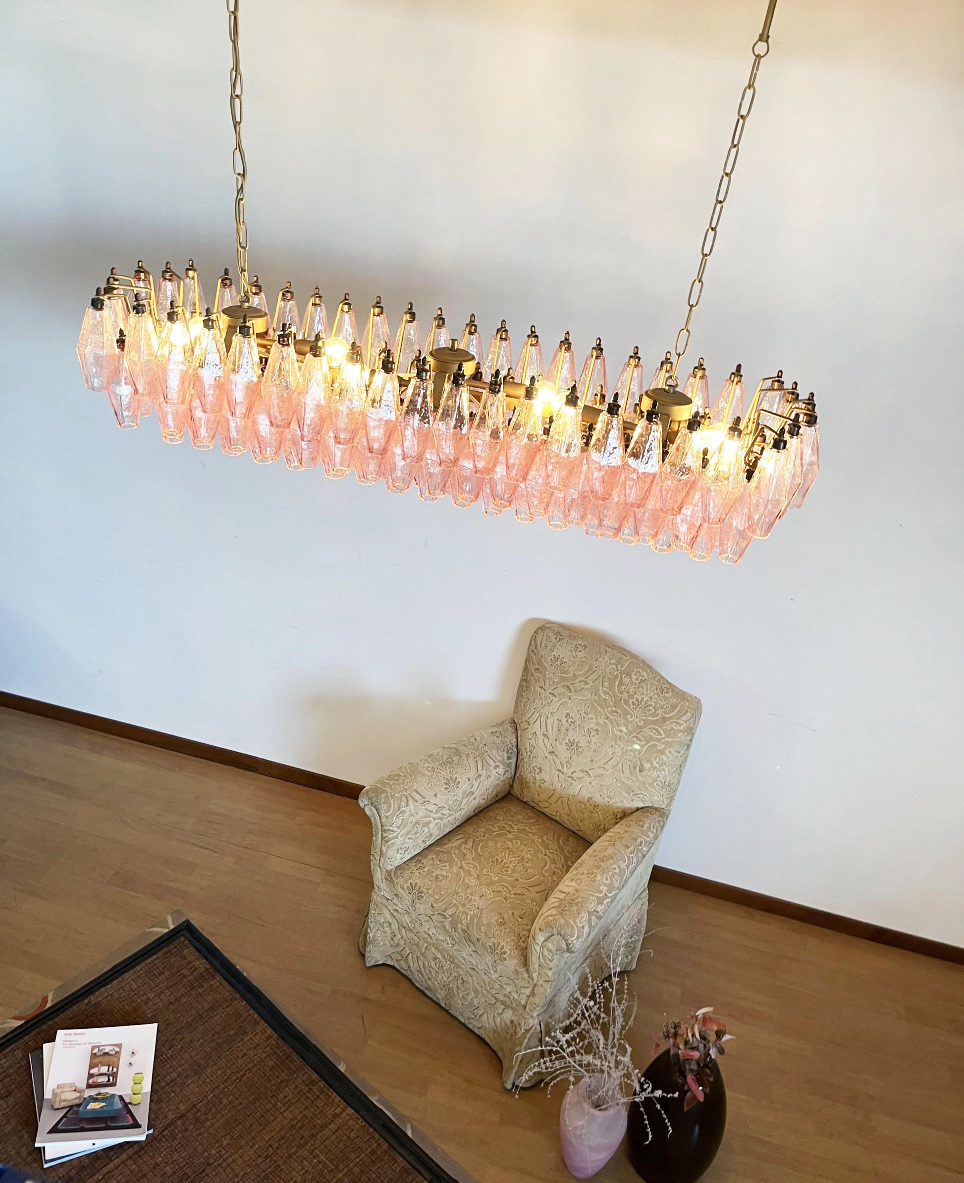 Elegant Pink Murano Poliedri Chandelier - Nuvé