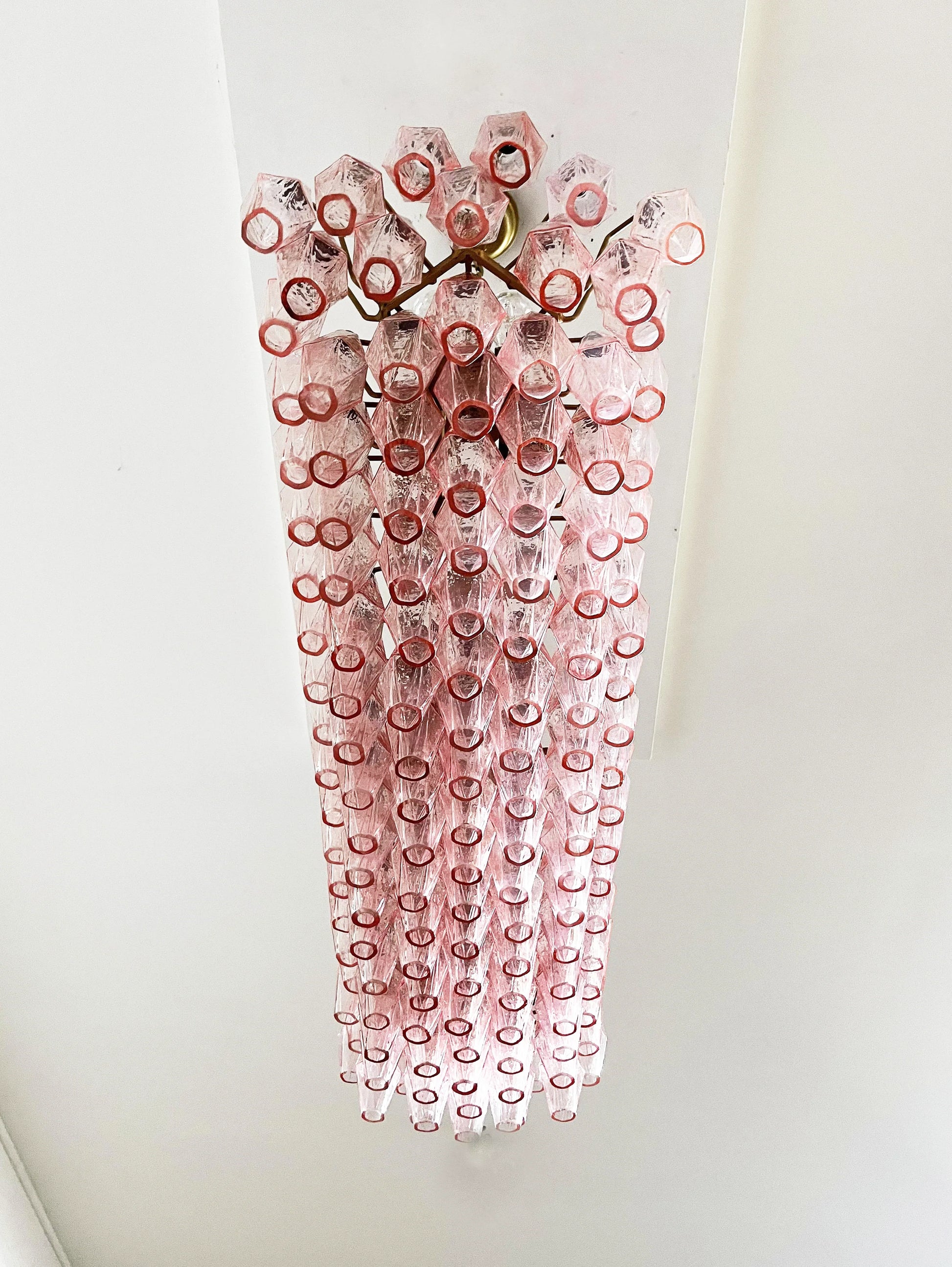 Elegant Pink Murano Poliedri Chandelier - Nuvé