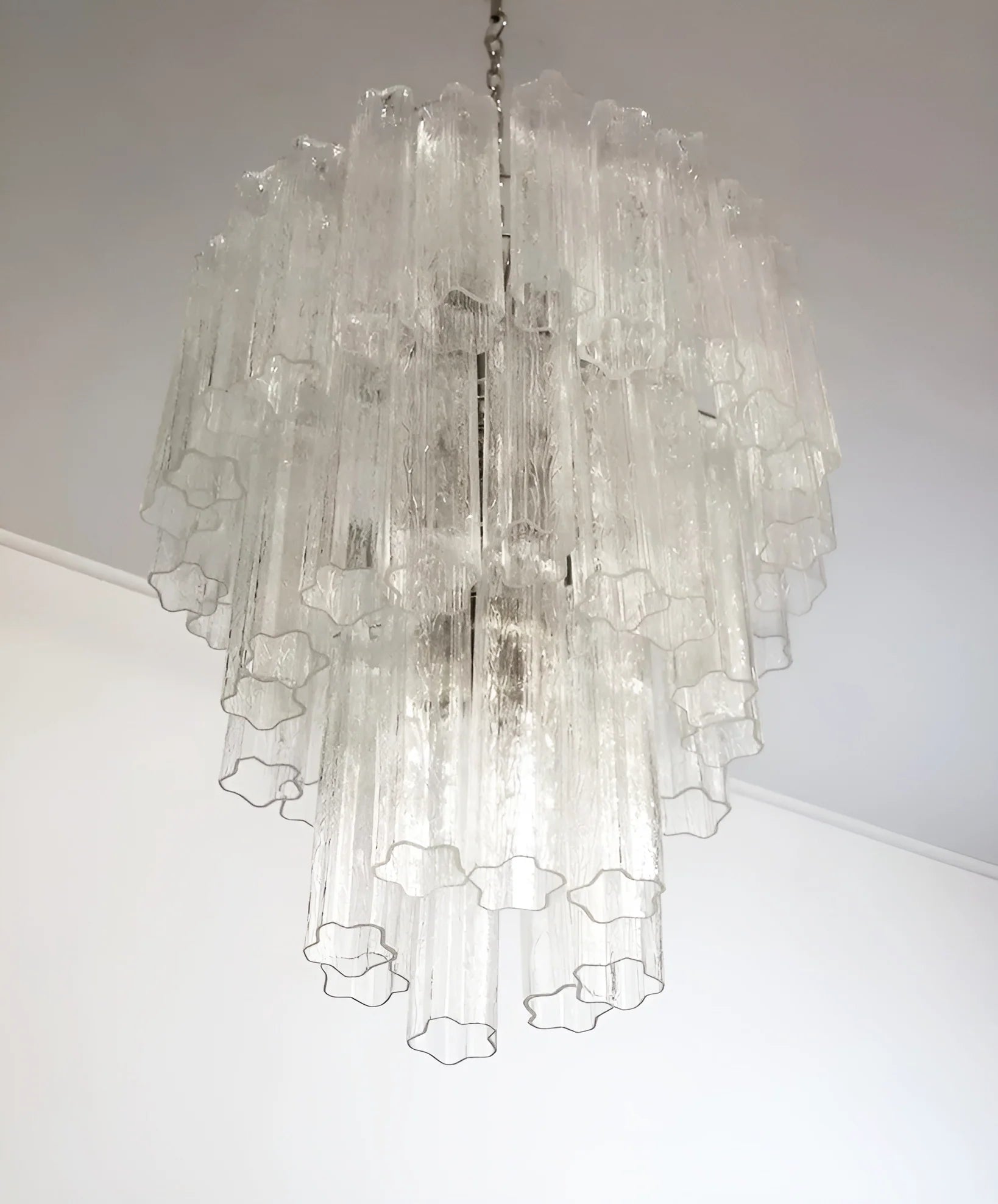Elegant Transparent Murano Glass Tube Chandelier - Nuvé
