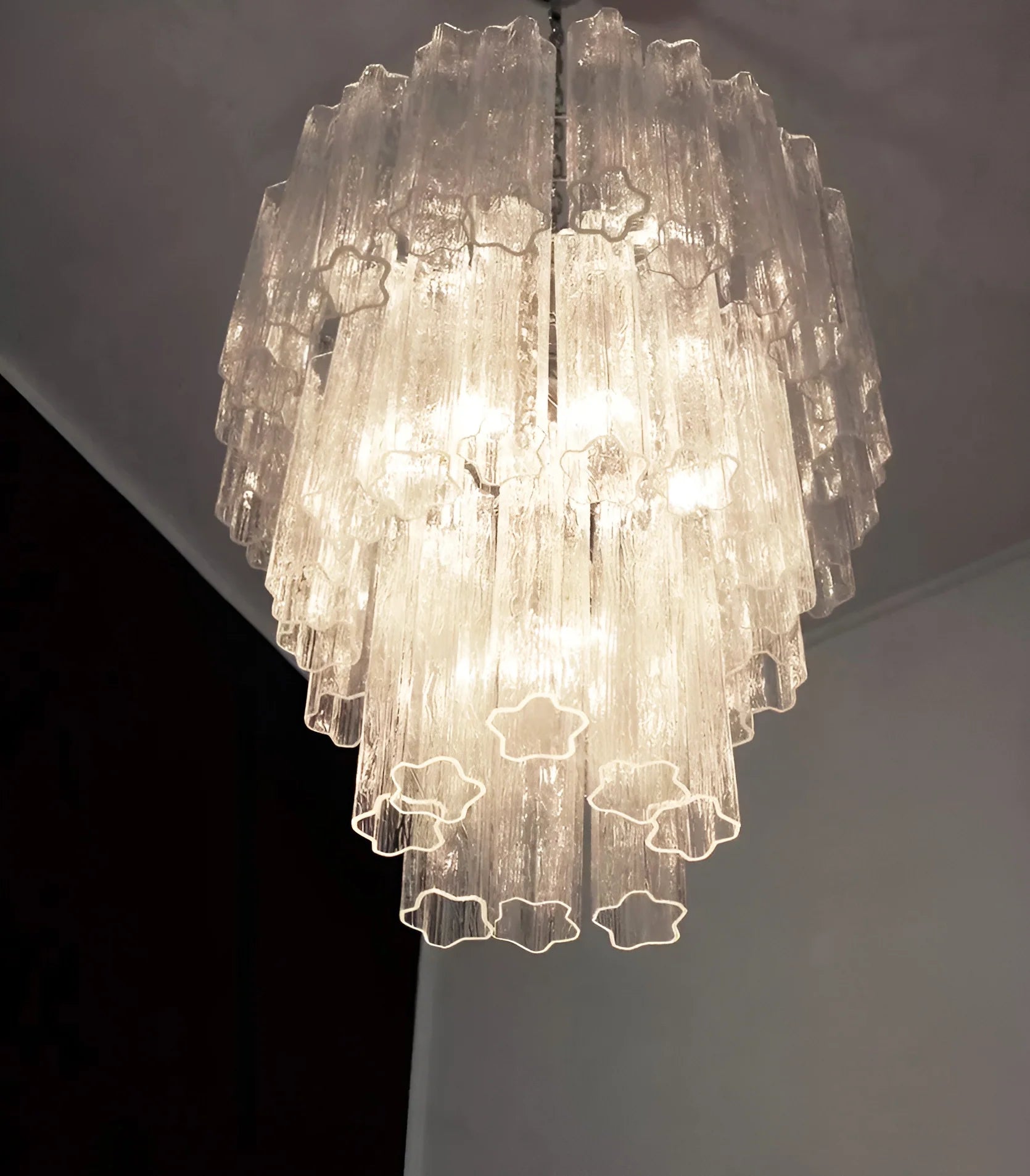 Elegant Transparent Murano Glass Tube Chandelier - Nuvé