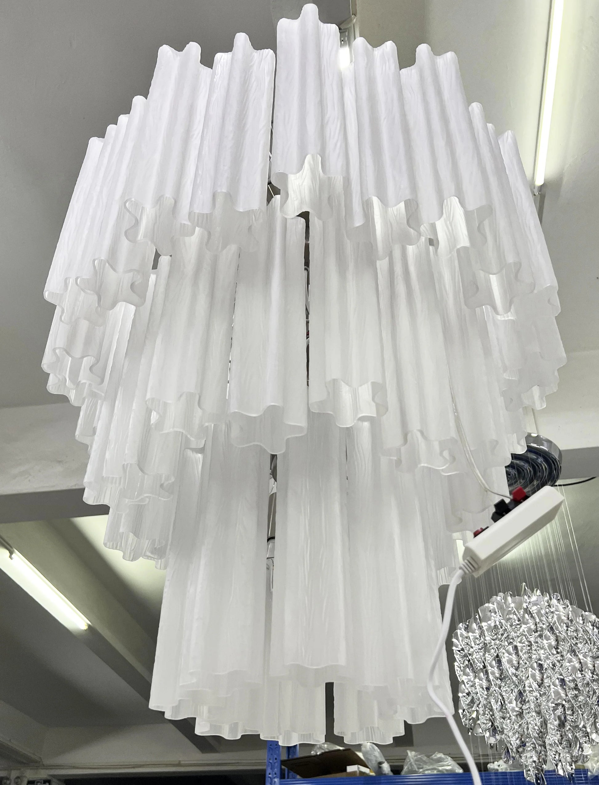 Elegant White Murano Glass Tube Chandelier - Nuvé