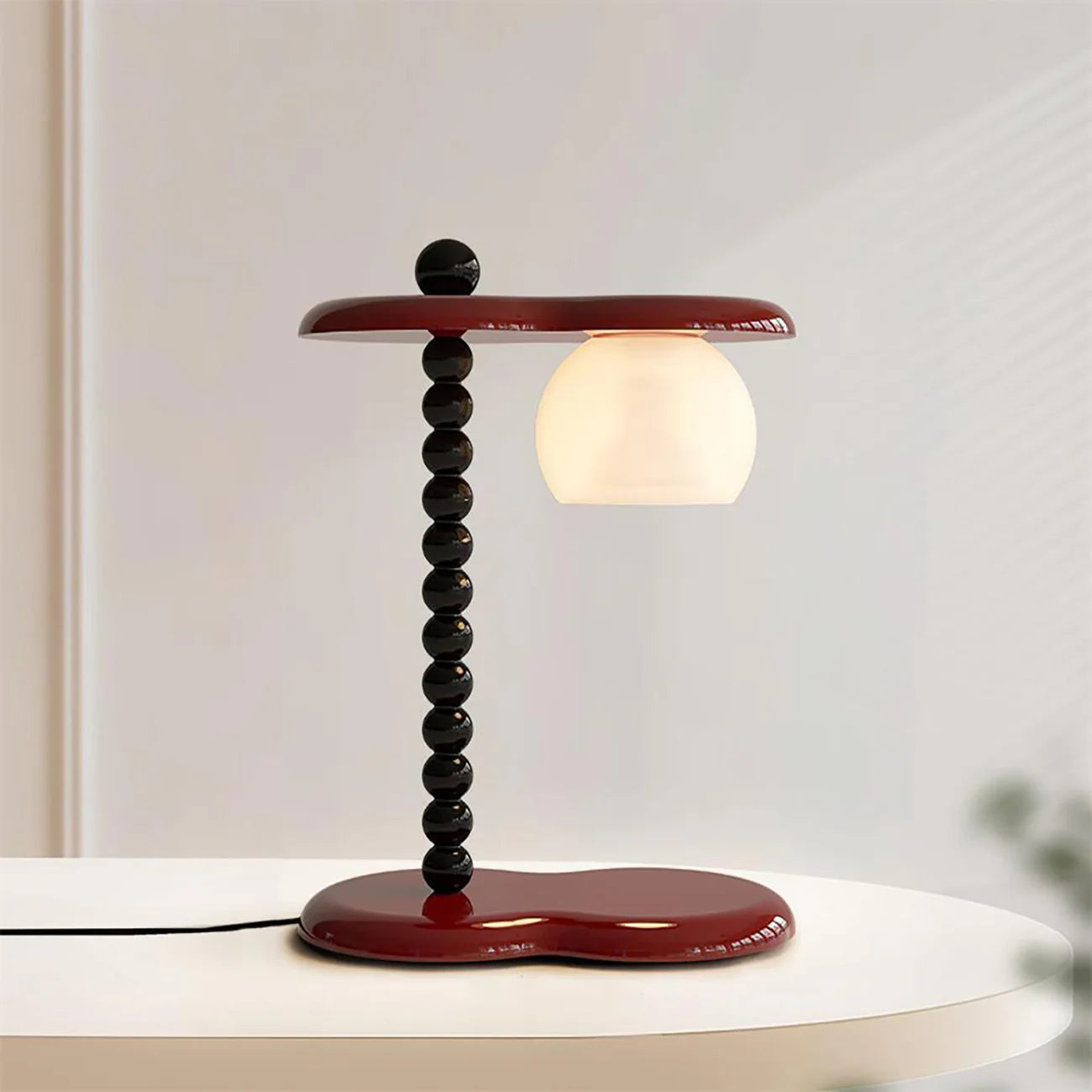 Everalda Candle Table Lamp - Nuvé