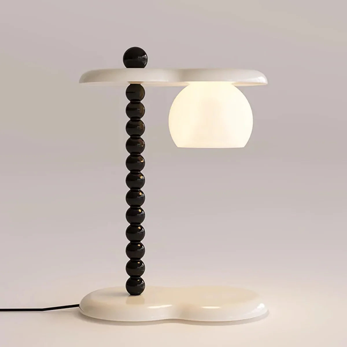 Everalda Candle Table Lamp - Nuvé