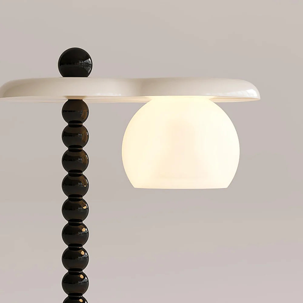 Everalda Candle Table Lamp - Nuvé