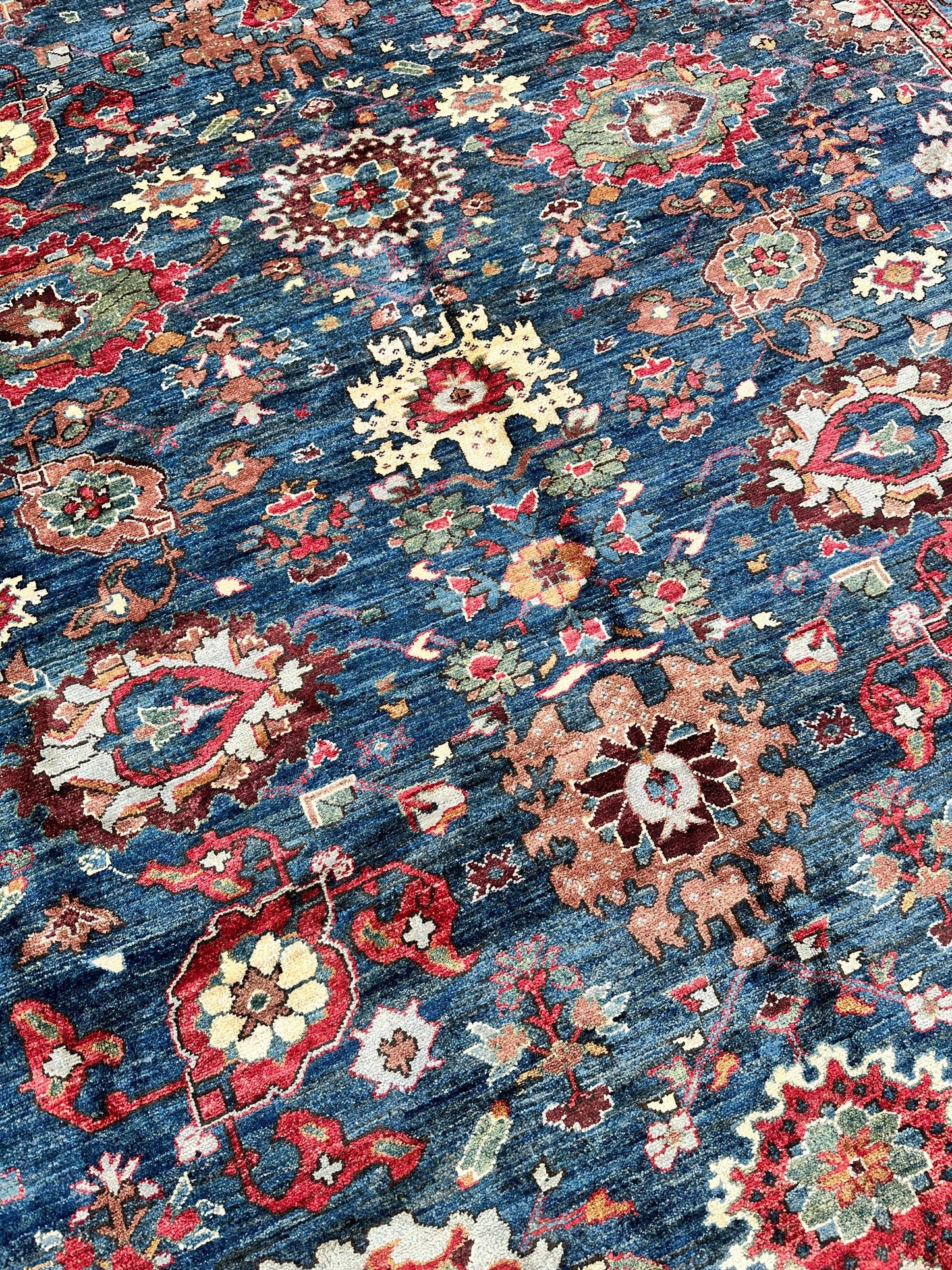 Trasitional Serapi Ghazni Wool Rug – 8' x 10’ – Intricate Floral Design - Nuvé