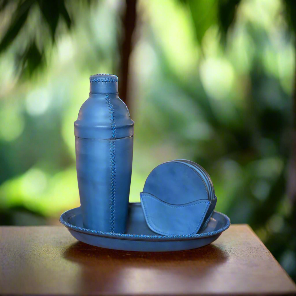 Coctelera | Leather Cocktail Shaker + Jigger - Nuvé
