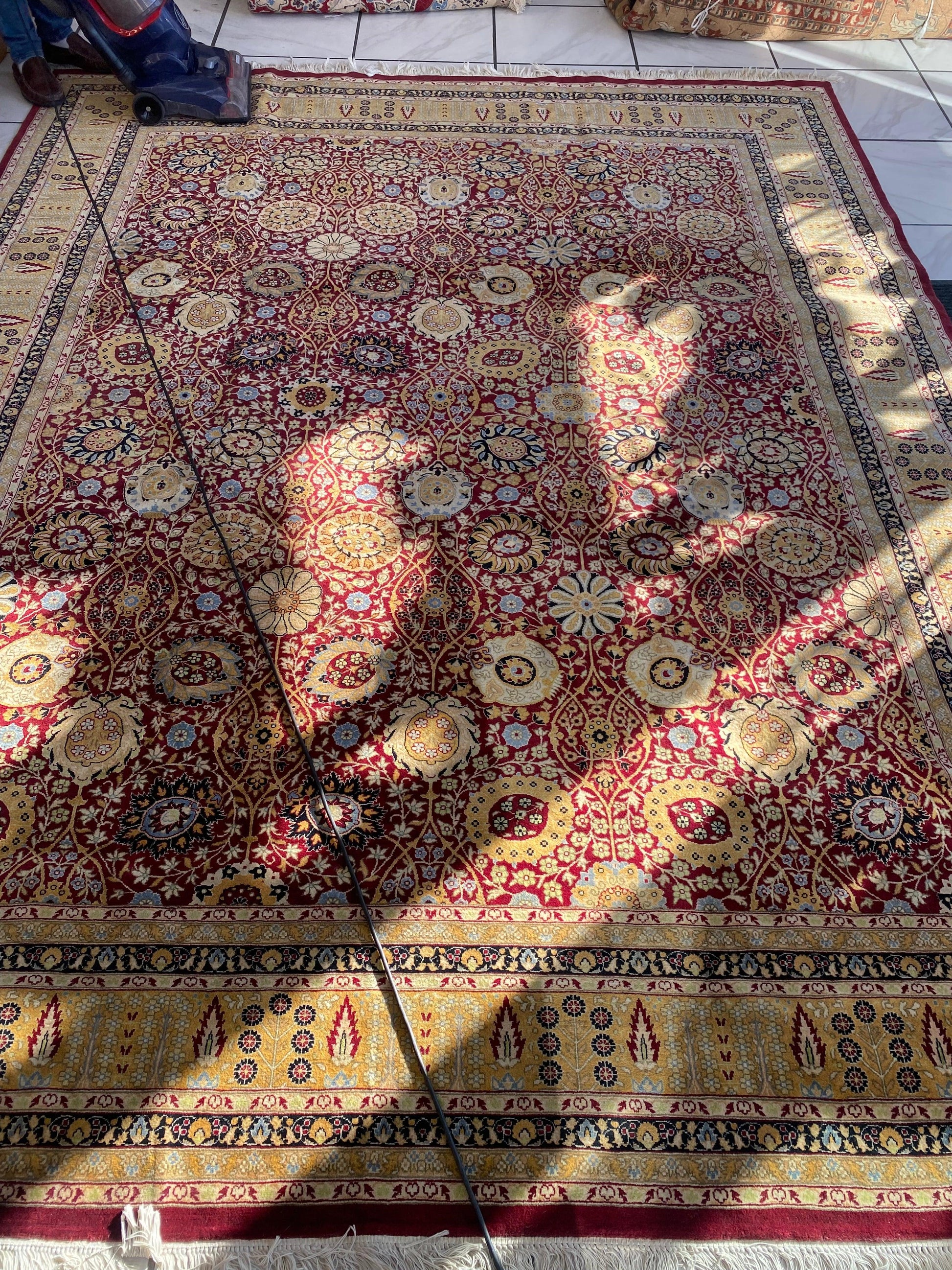 Red Peshawar Hand Knotted wool rug 8’1” x 10’2” - Nuvé