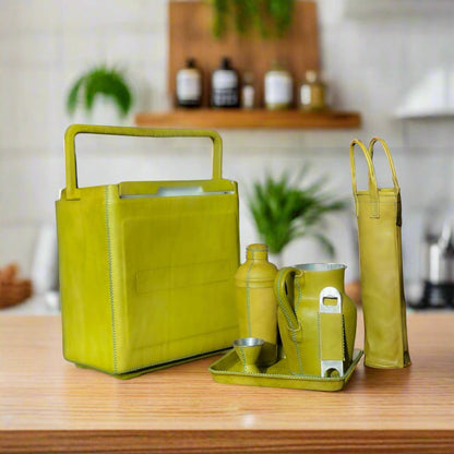 Coctelera | Leather Cocktail Shaker + Jigger - Nuvé