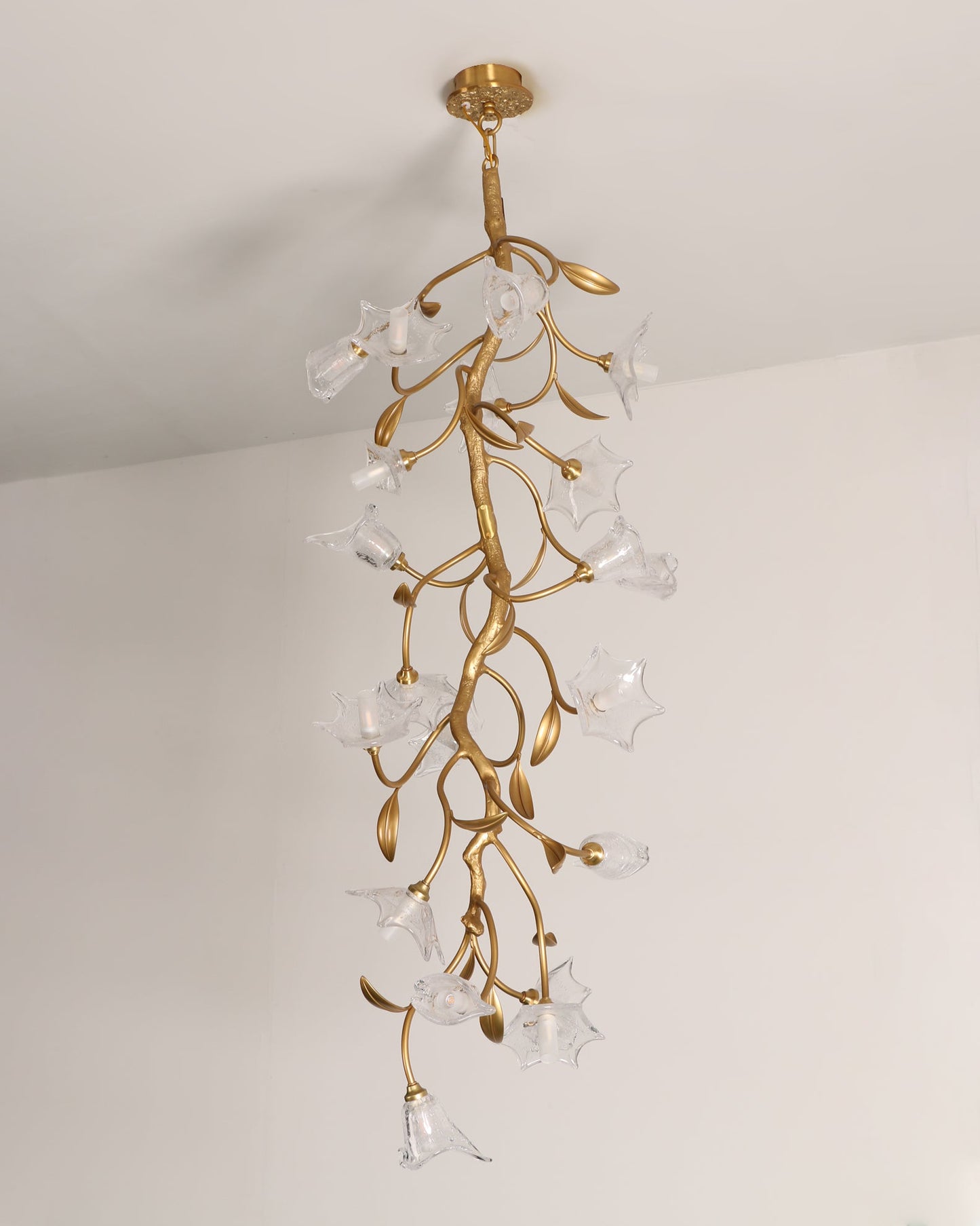 Flower Craftsman Chandelier - Nuvé