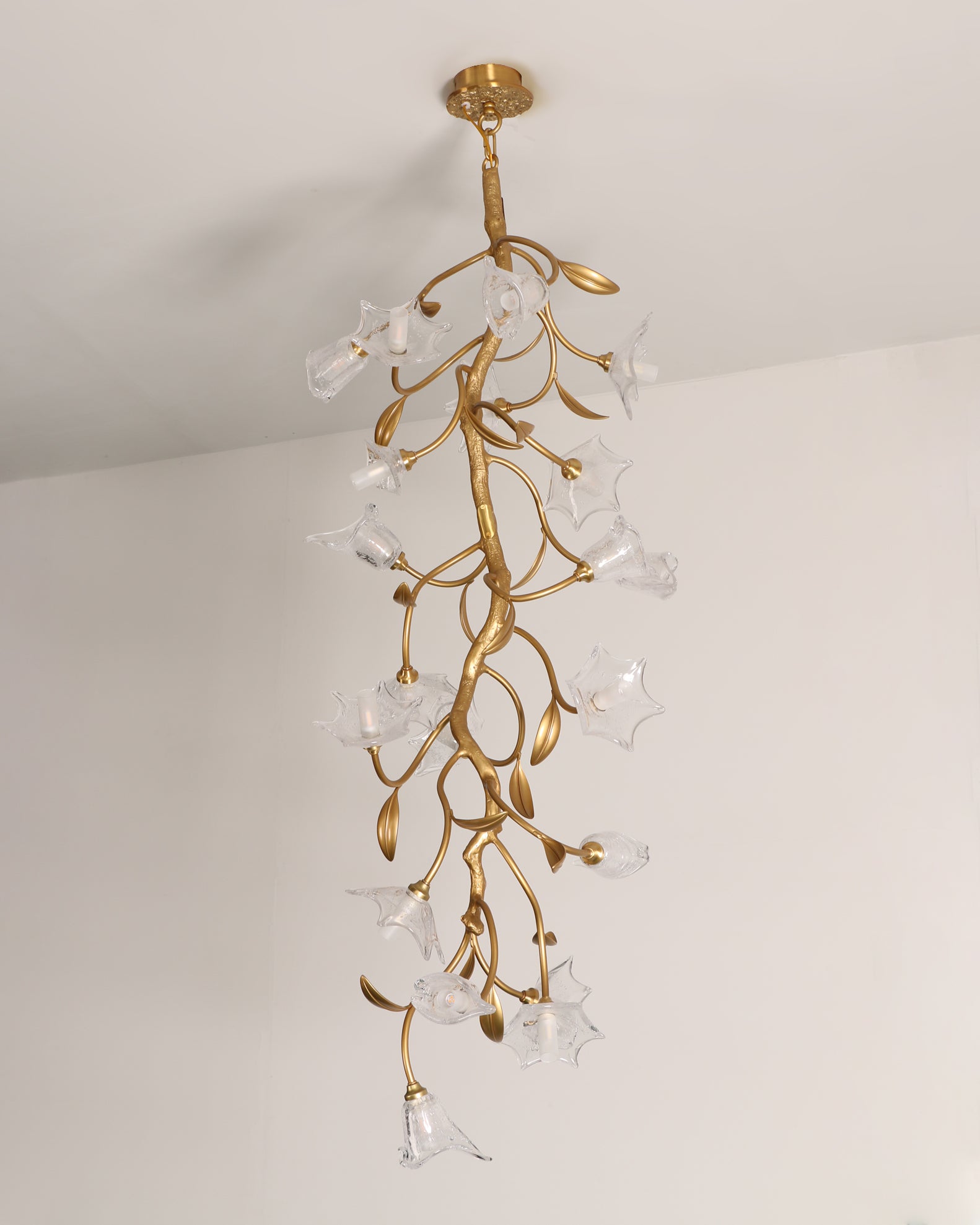 Flower Craftsman Chandelier - Nuvé