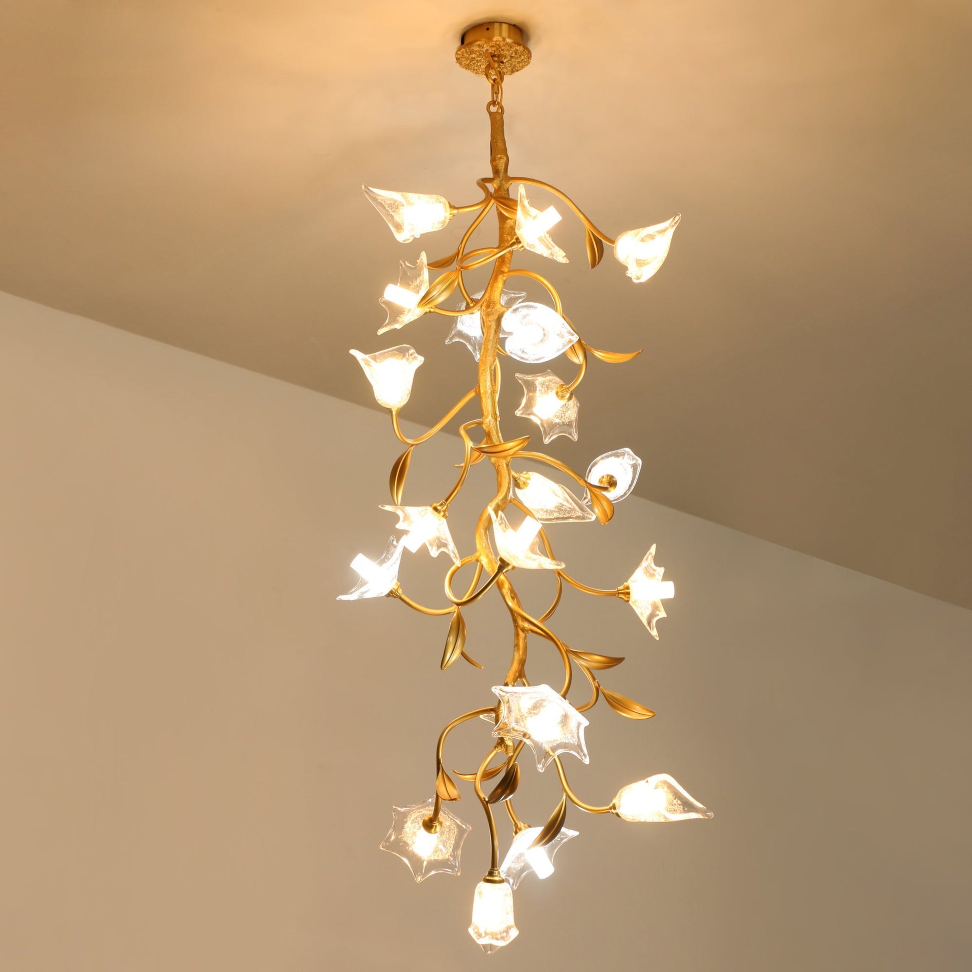 Flower Craftsman Chandelier - Nuvé