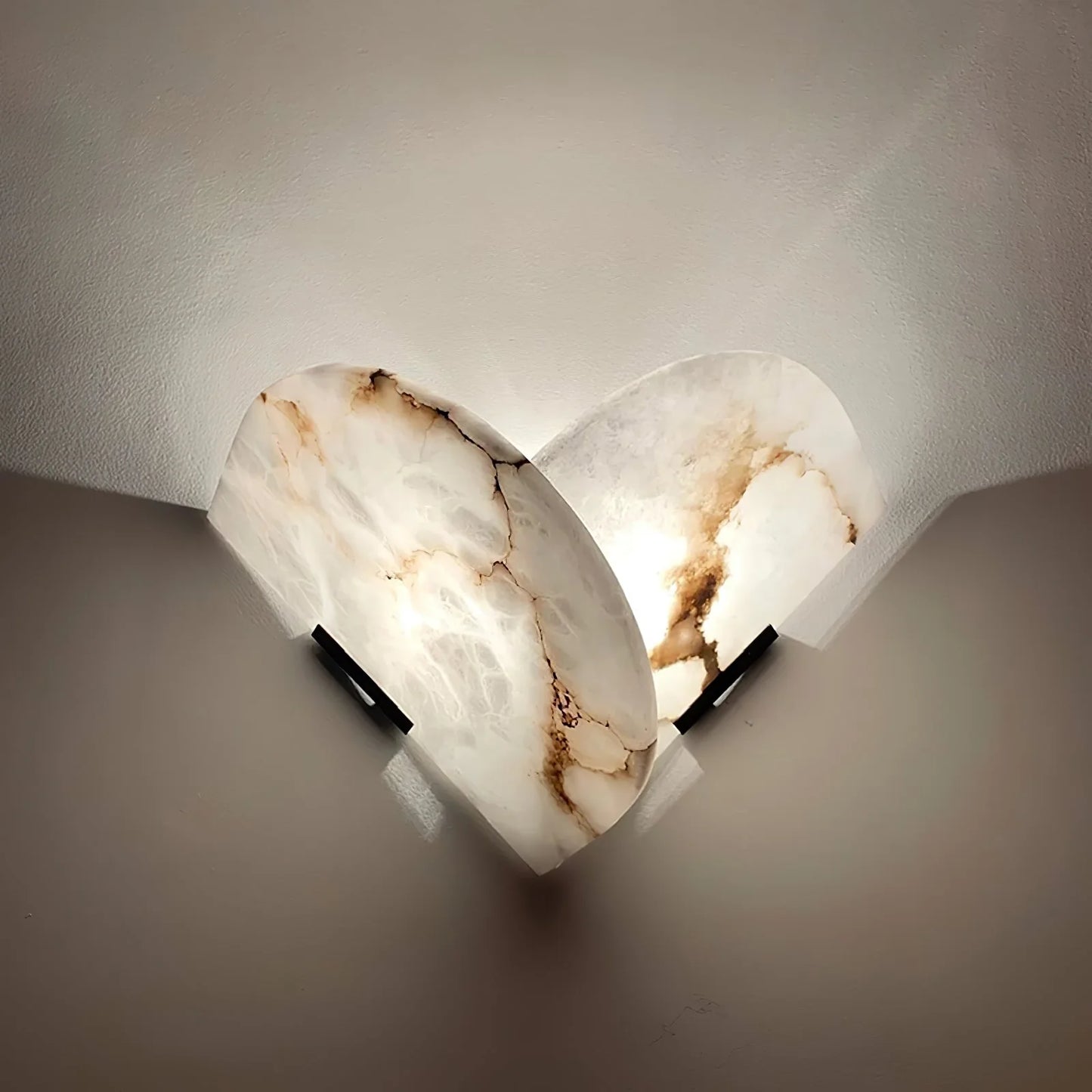 Fly Gaby Alabaster Wall Lamp - Nuvé