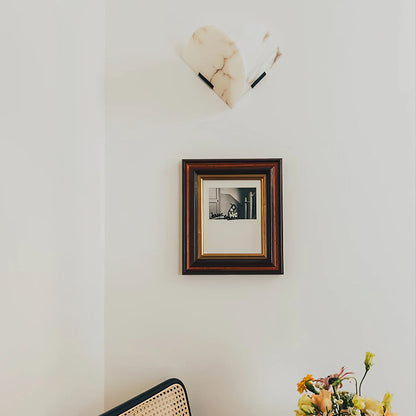 Fly Gaby Alabaster Wall Lamp - Nuvé