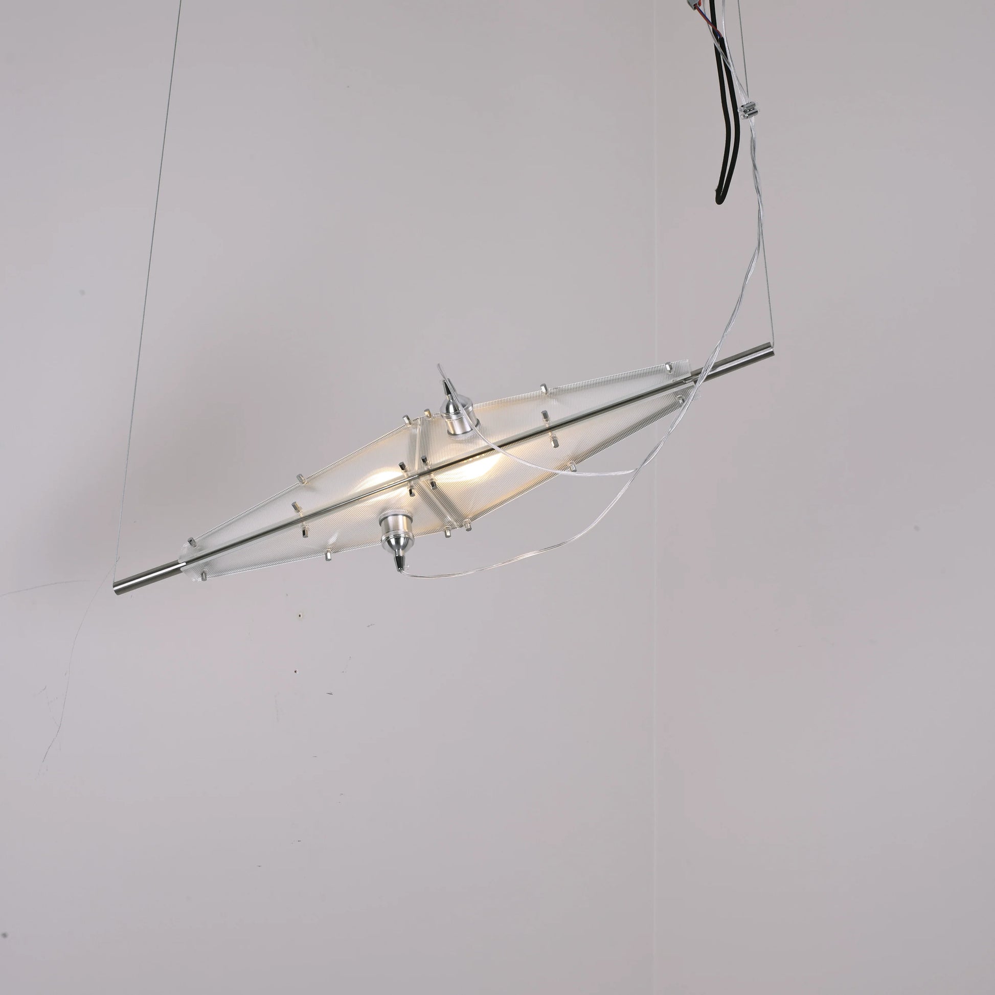 Fragment Modern Acrylic Pendant Lamp - Nuvé