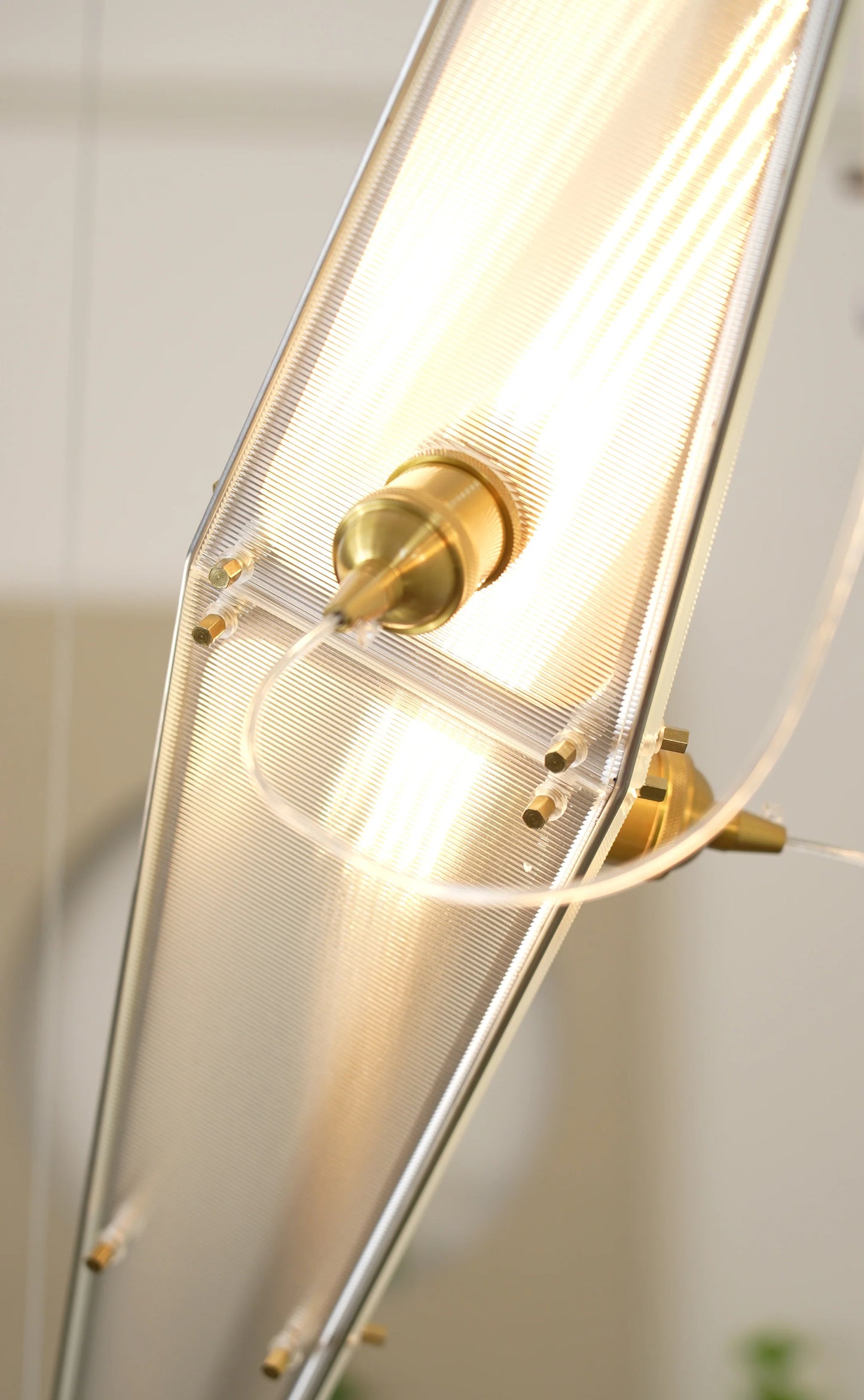 Fragment Modern Acrylic Pendant Lamp - Nuvé