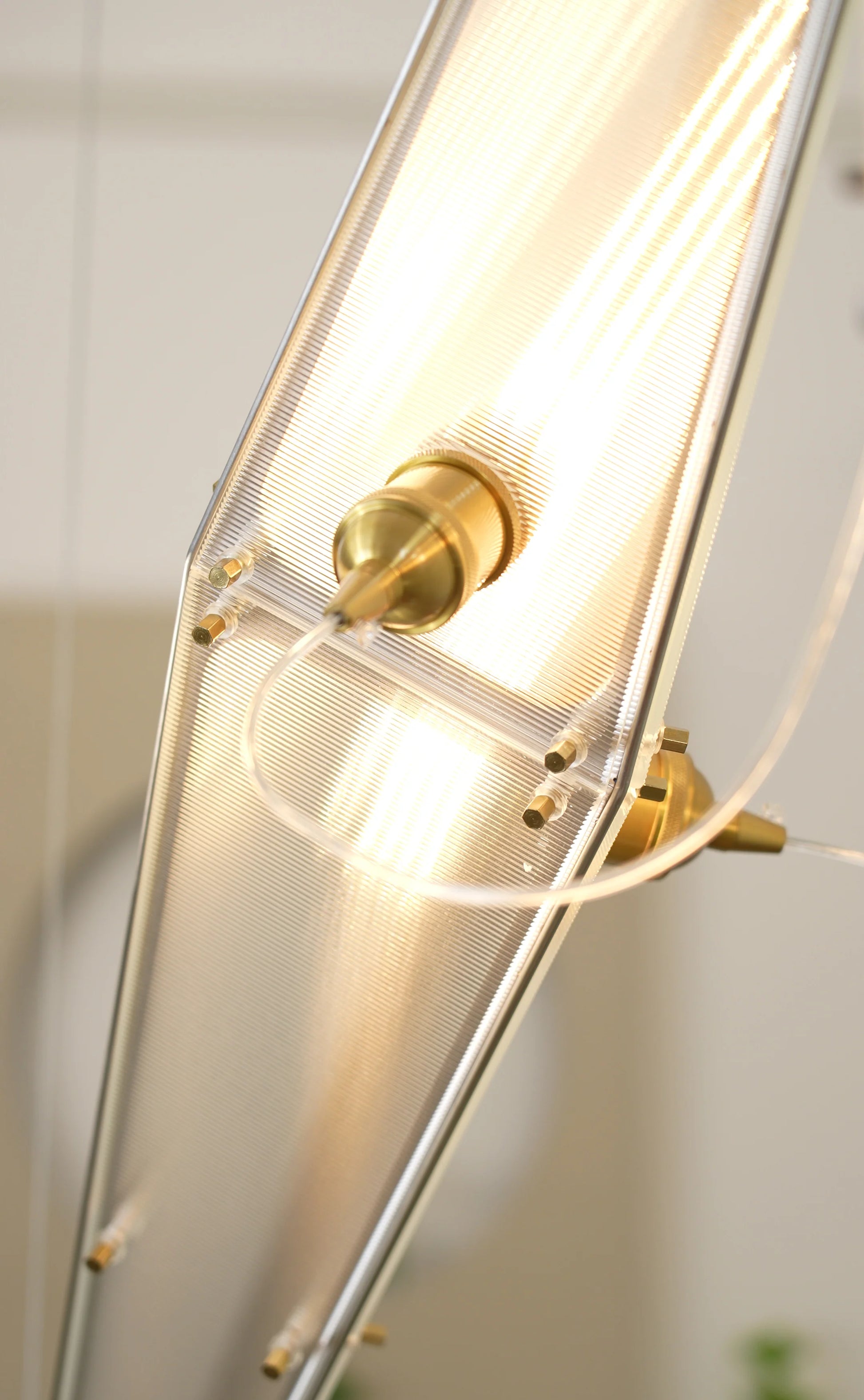 Fragment Modern Acrylic Pendant Lamp - Nuvé