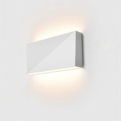 Fynne Wall Lamp - Nuvé