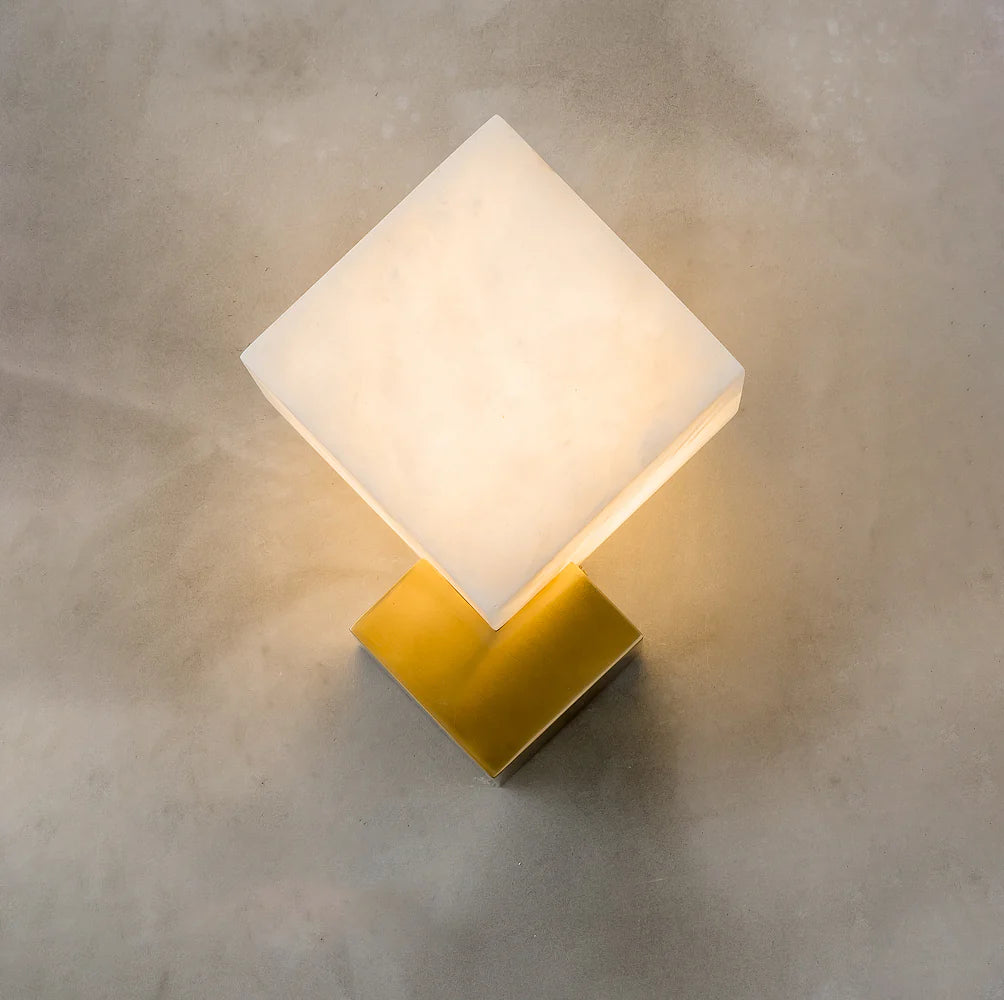Alabaster Gatsby Wall Sconce - Nuvé