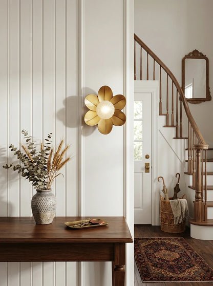 Gigi Wall Lamp