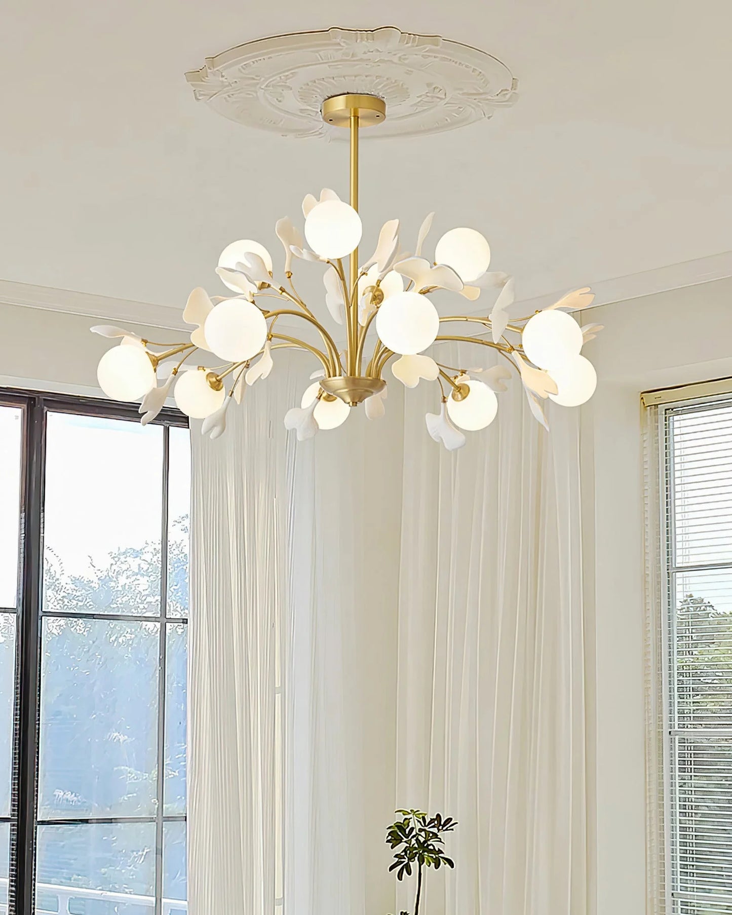 Gingko Chandelier - Nuvé
