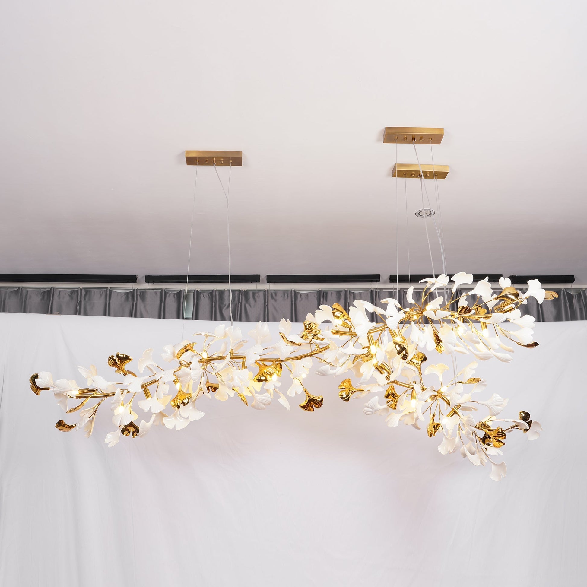 Gingko Ceramic Chandelier A - Nuvé