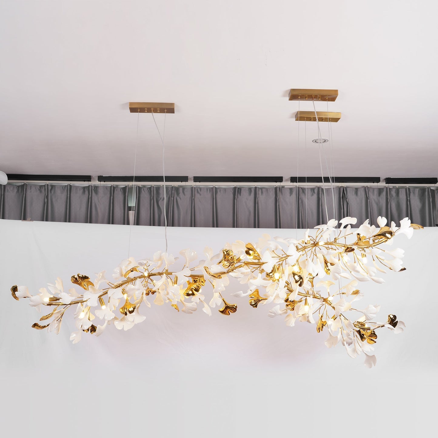 Gingko Ceramic Chandelier A - Nuvé