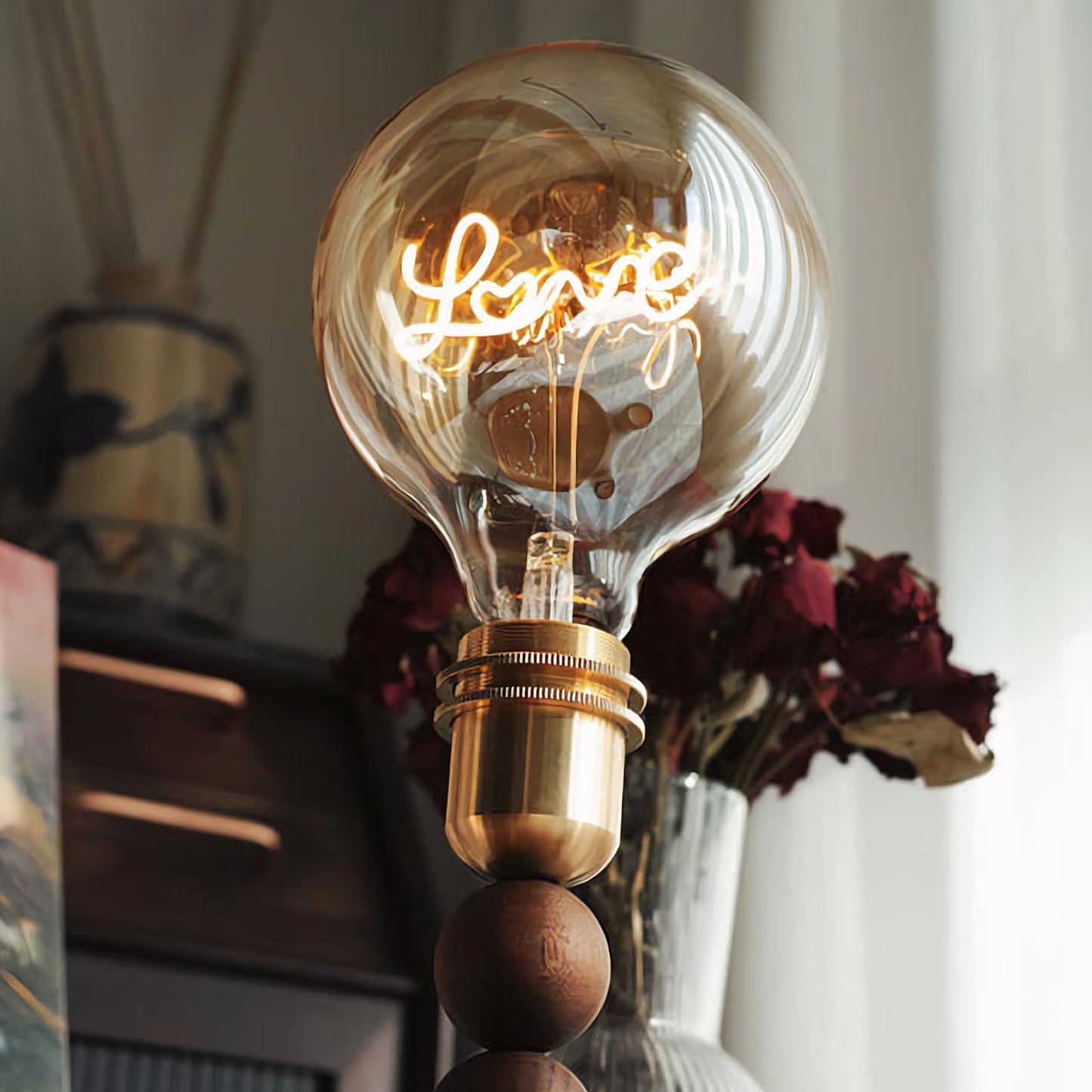 Glass Ball Table Lamp - Nuvé