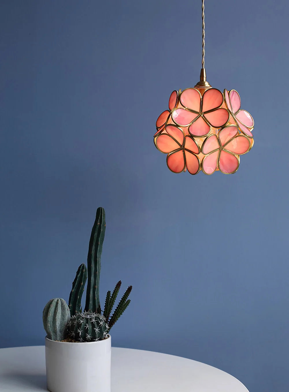 Glass Petal Pendant Lights - Nuvé